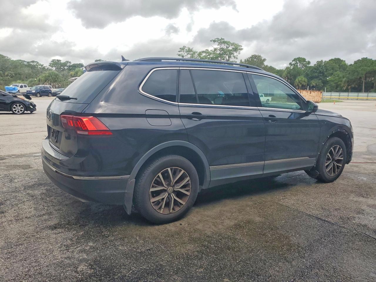 2020 Volkswagen Tiguan Se Черный vin: 3VV3B7AX2LM104925