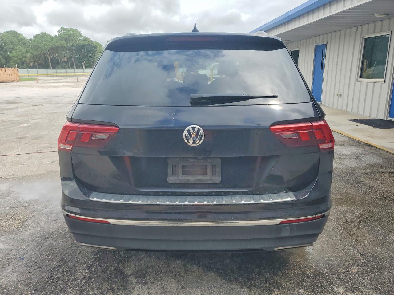 2020 Volkswagen Tiguan Se Черный vin: 3VV3B7AX2LM104925