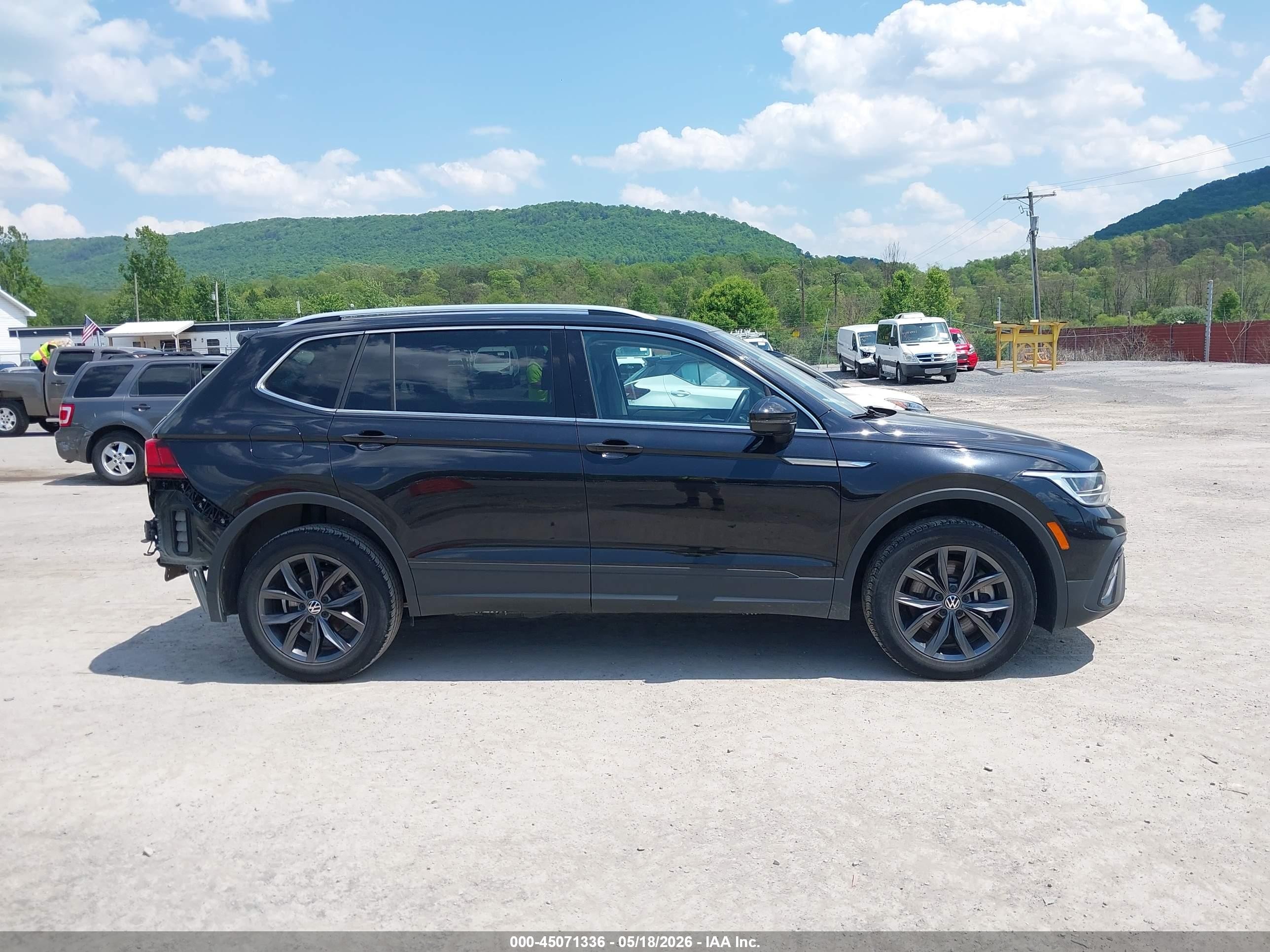2024 Volkswagen Tiguan 2.0t Se/2.0t Wolfsburg Edition Black vin: 3VV3B7AX2RM030432