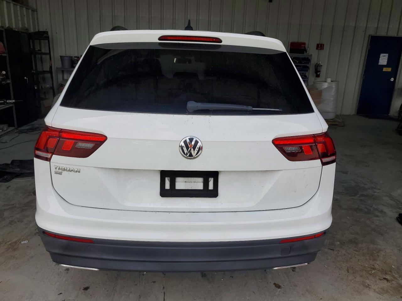 2019 Volkswagen Tiguan Se/sel/sel R-line Jet-black/sel R-line White vin: 3VV3B7AX3KM039453