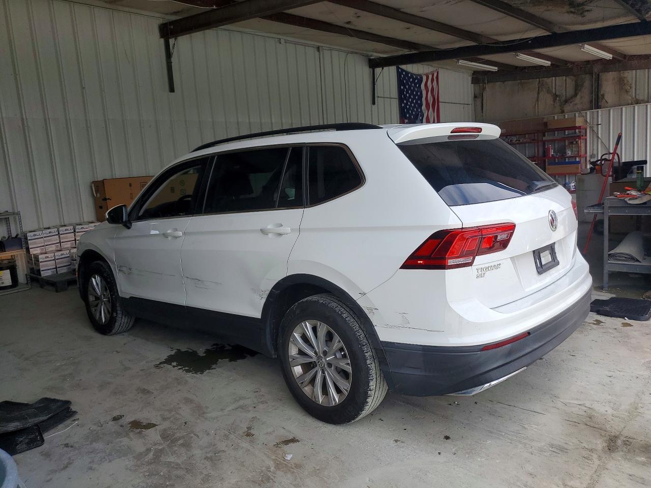 2019 Volkswagen Tiguan Se/sel/sel R-line Jet-black/sel R-line White vin: 3VV3B7AX3KM039453