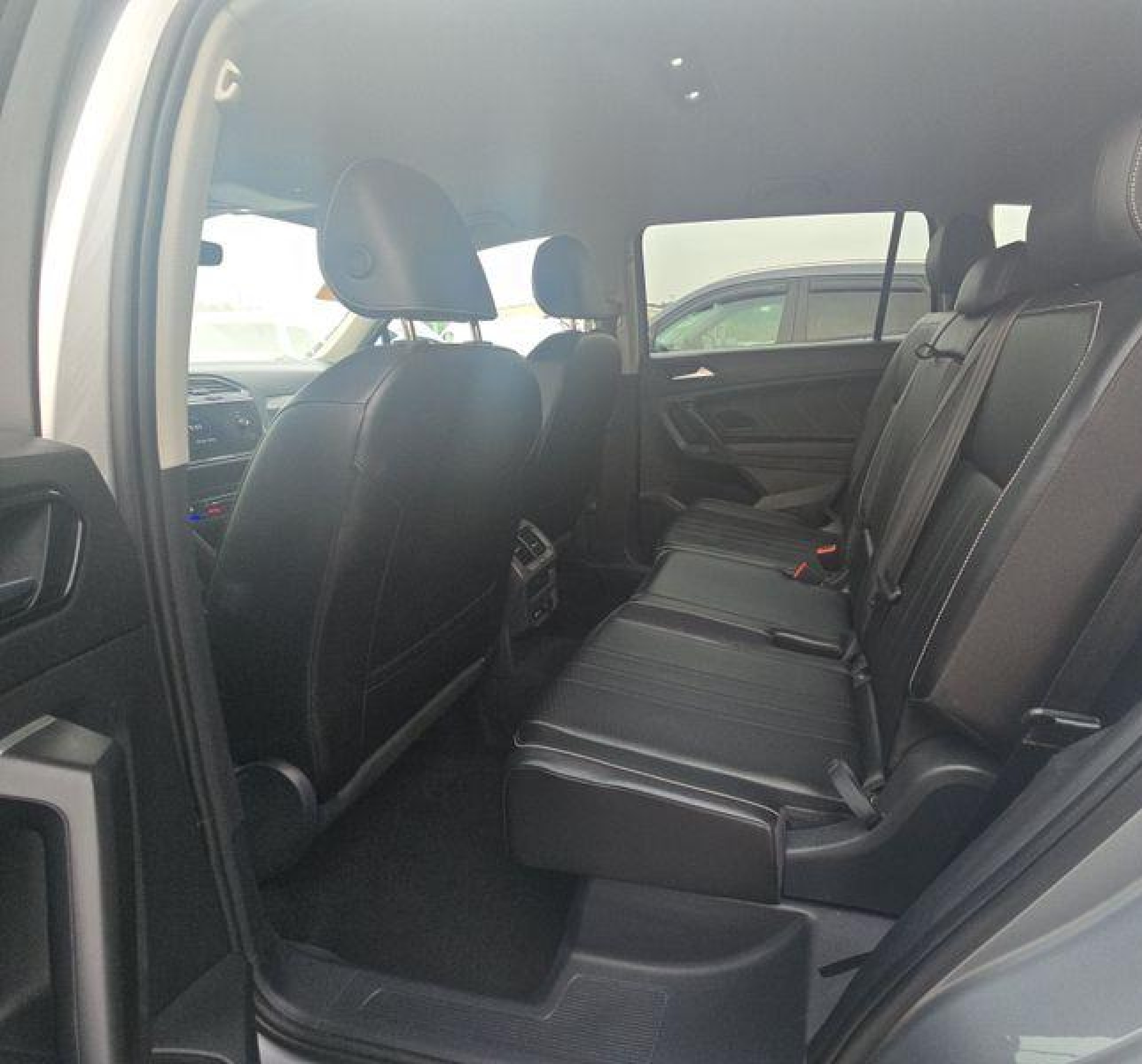 2024 Volkswagen Tiguan 2.0t Se/2.0t Wolfsburg Edition vin: 3VV3B7AX3RM083320