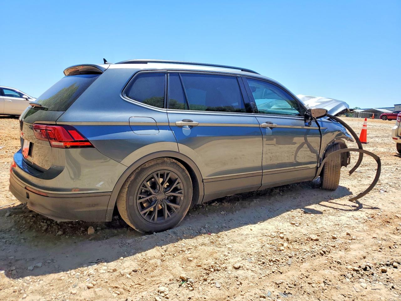 2020 Volkswagen Tiguan Se Gray vin: 3VV3B7AX4LM019021