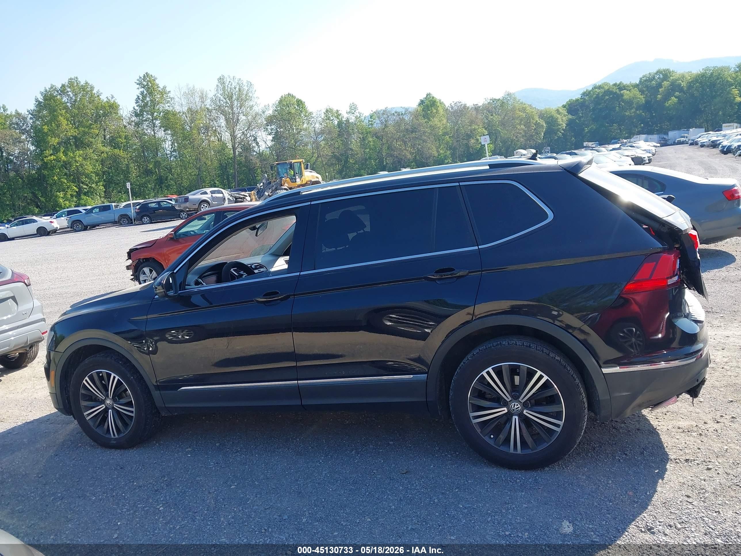2019 Volkswagen Tiguan 2.0t Se/2.0t Sel/2.0t Sel R-line/2.0t Sel R-line Black Black vin: 3VV3B7AX5KM103699