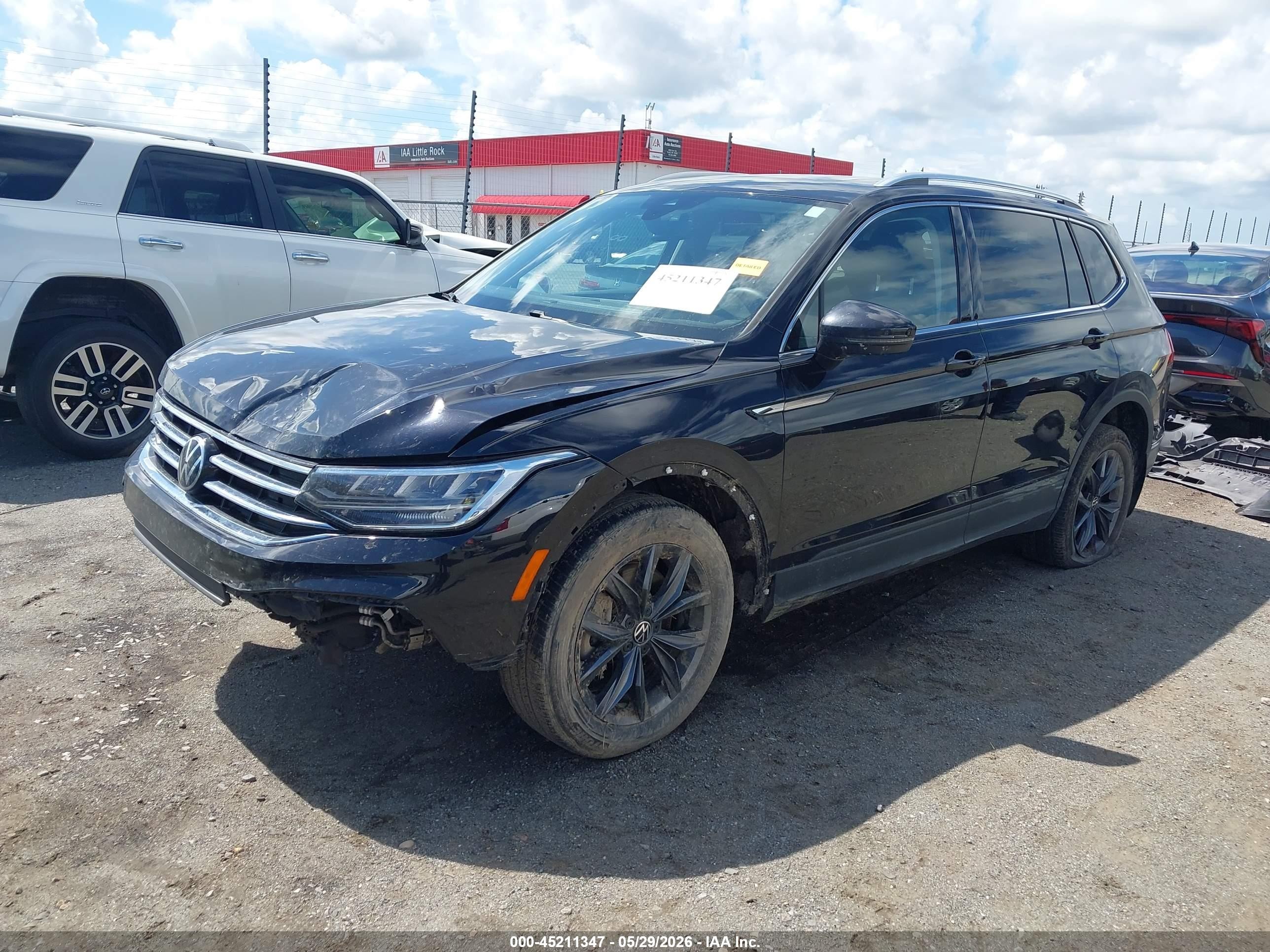 2022 Volkswagen Tiguan 2.0t Se Черный vin: 3VV3B7AX5NM128834