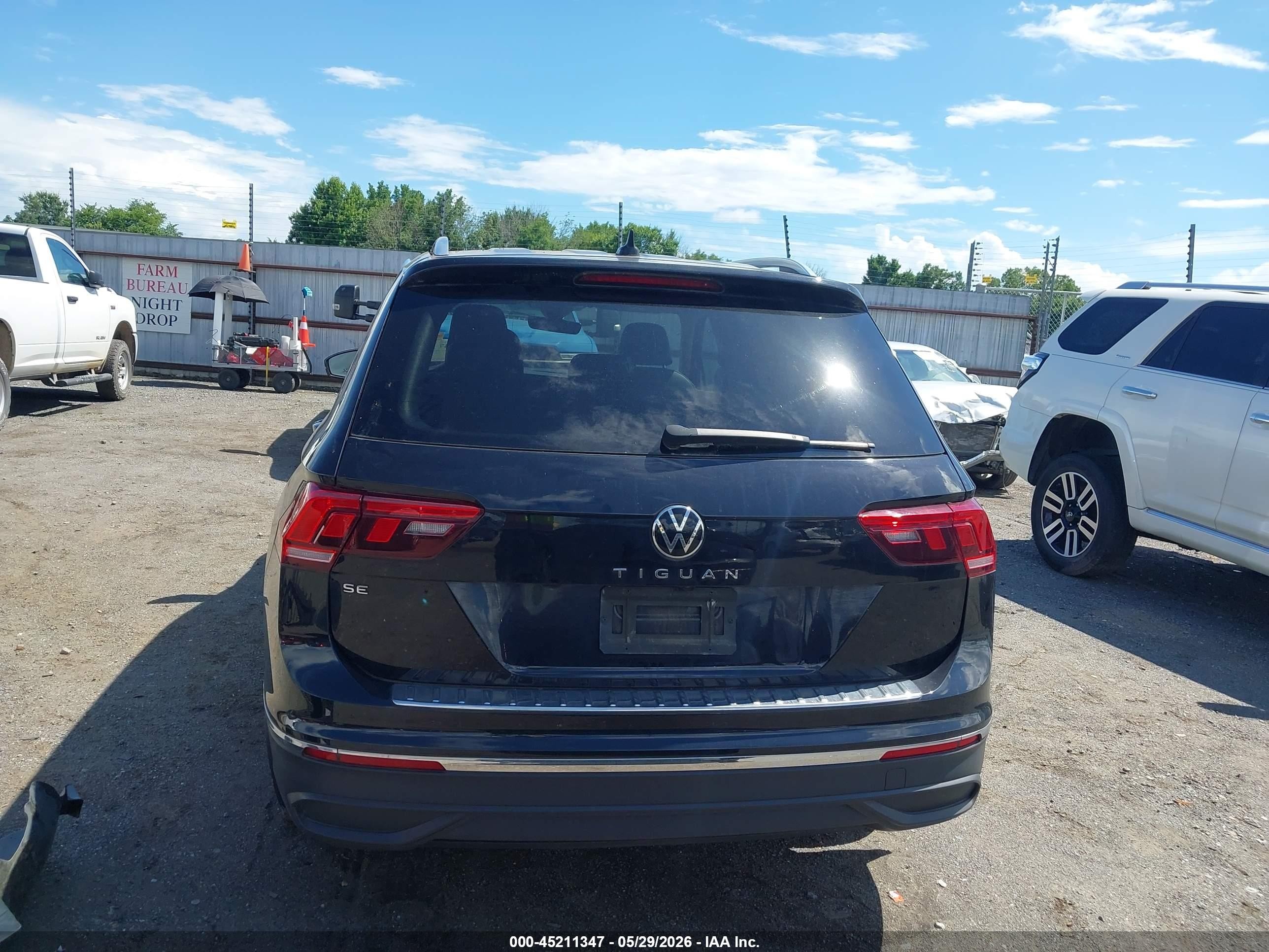 2022 Volkswagen Tiguan 2.0t Se Черный vin: 3VV3B7AX5NM128834