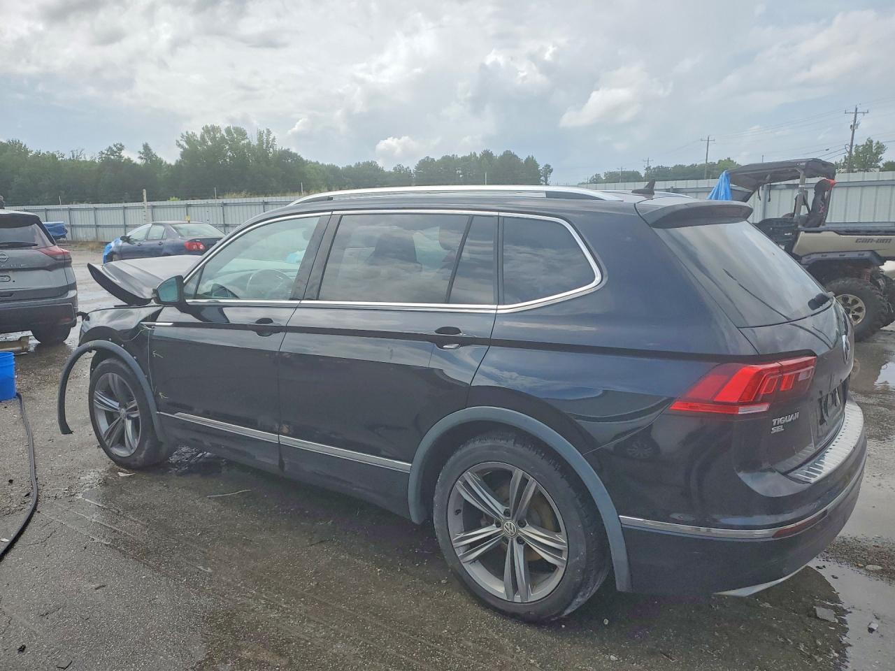 2019 Volkswagen Tiguan Se Black vin: 3VV3B7AX7KM065313