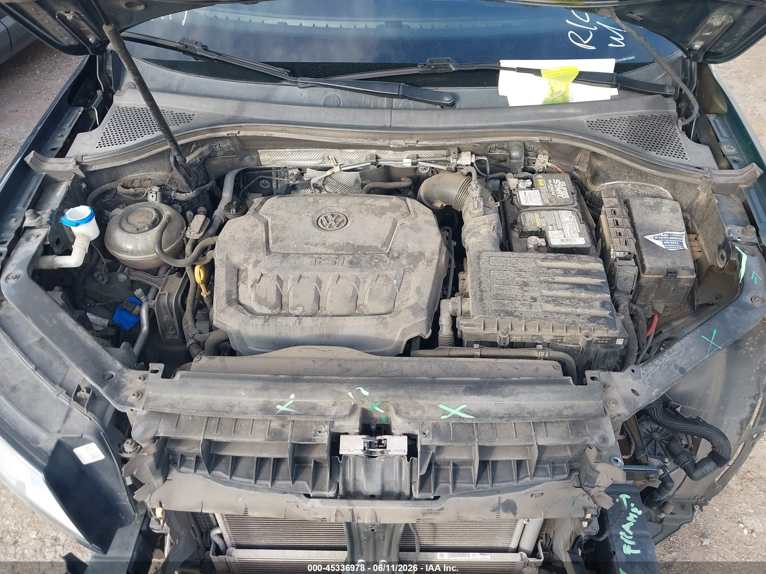 2019 Volkswagen Tiguan 2.0t Se/2.0t Sel/2.0t Sel R-line/2.0t Sel R-line Black Green vin: 3VV3B7AX7KM130905