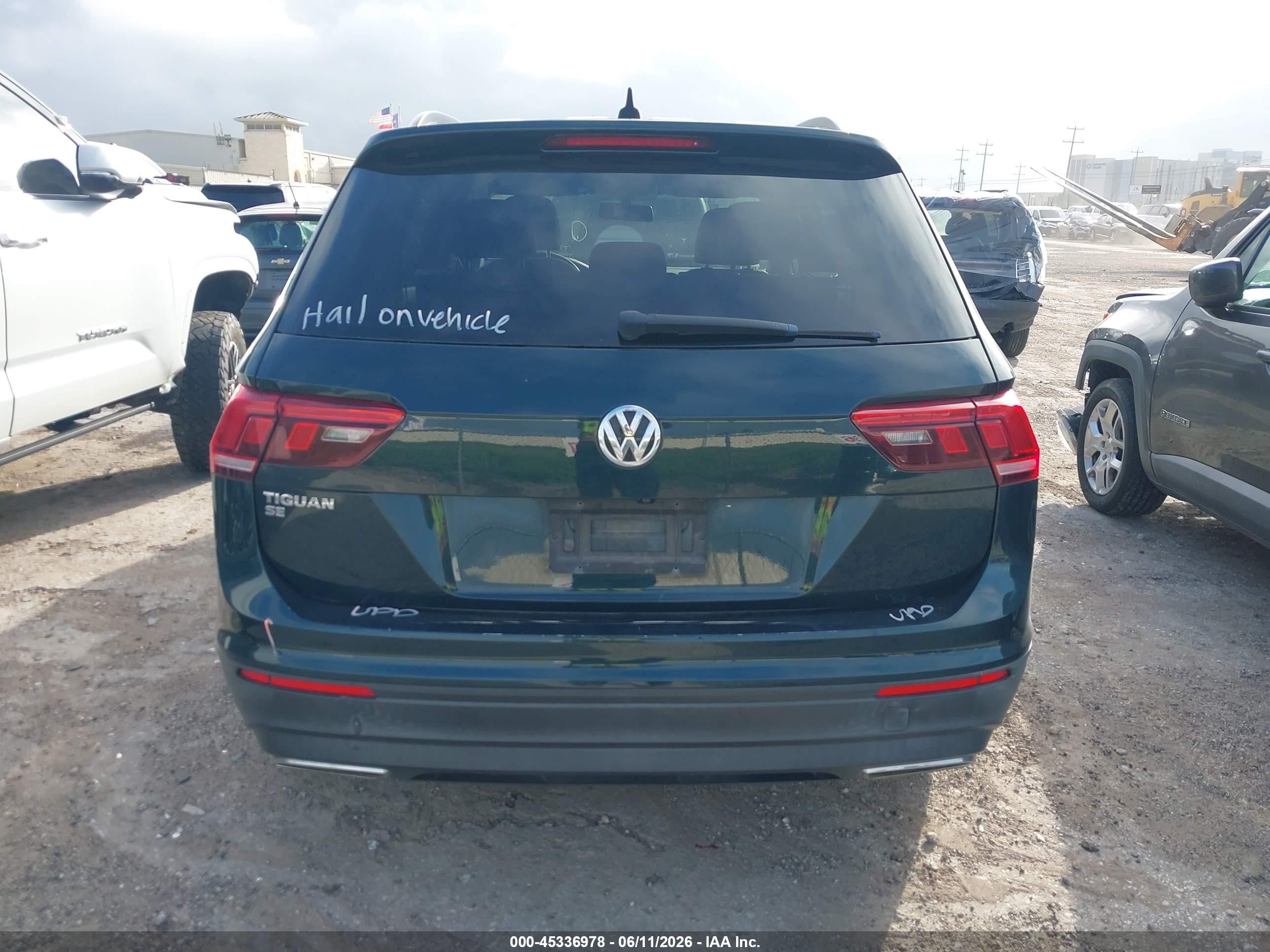 2019 Volkswagen Tiguan 2.0t Se/2.0t Sel/2.0t Sel R-line/2.0t Sel R-line Black Green vin: 3VV3B7AX7KM130905
