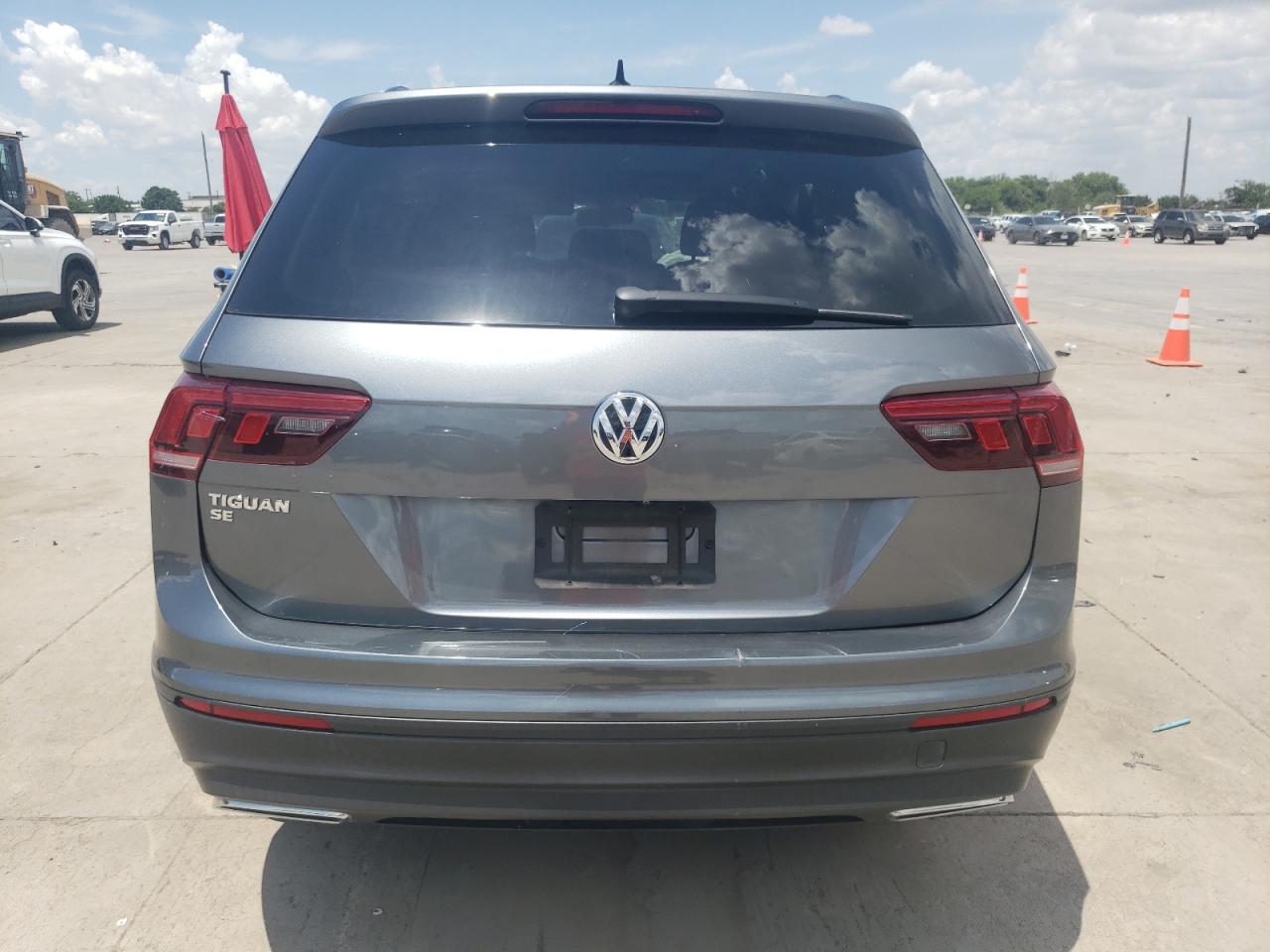 2019 Volkswagen Tiguan Se Gray vin: 3VV3B7AX8KM154369