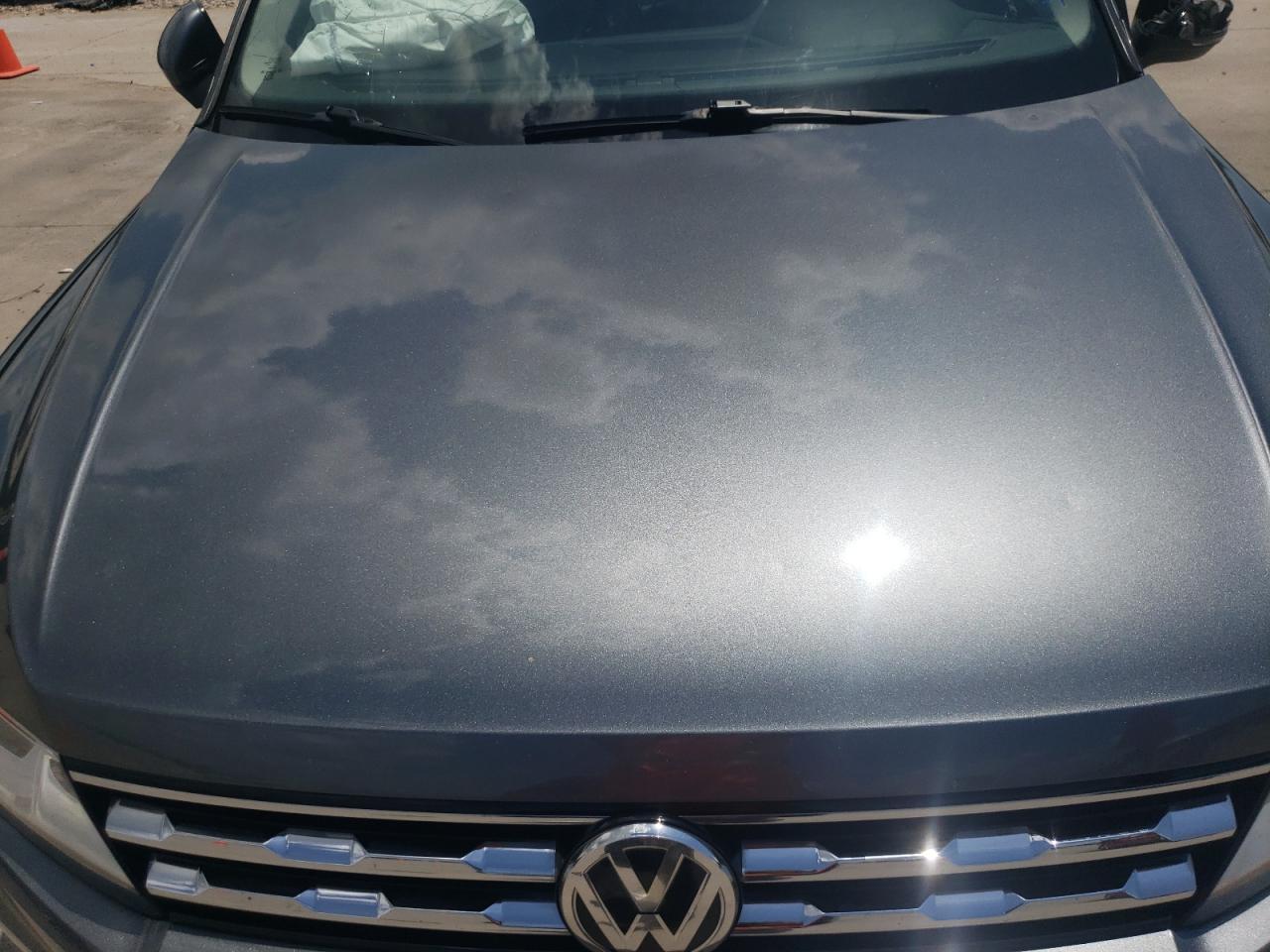 2019 Volkswagen Tiguan Se Gray vin: 3VV3B7AX8KM154369
