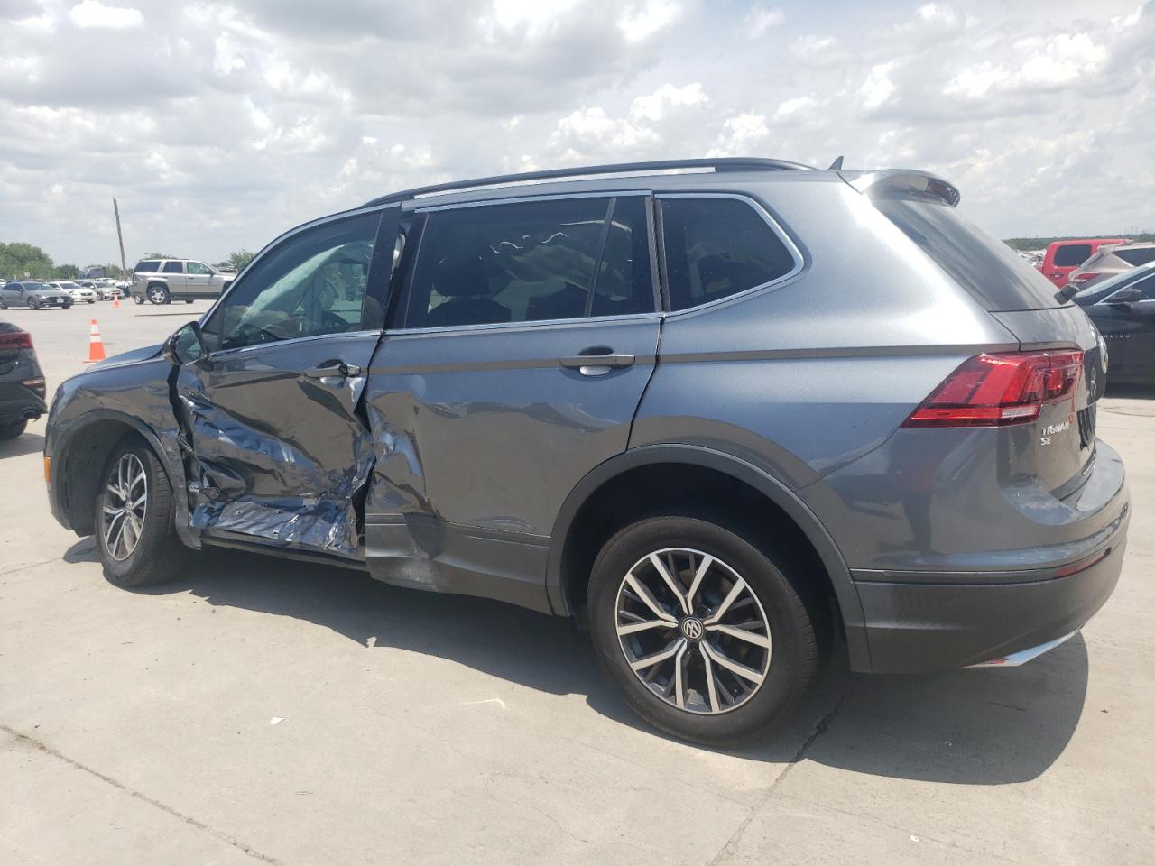 2019 Volkswagen Tiguan Se Gray vin: 3VV3B7AX8KM154369