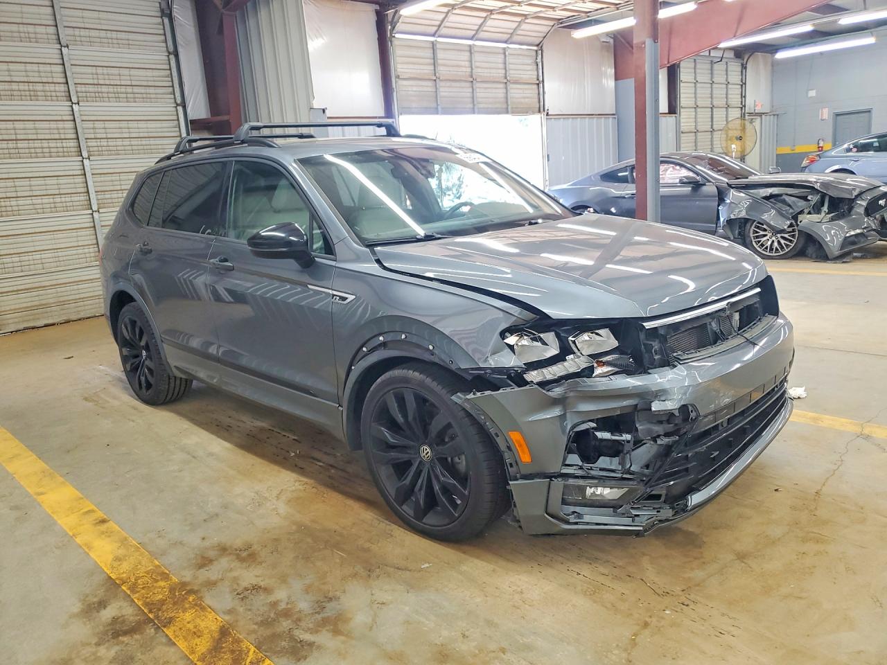2020 Volkswagen Tiguan Se Gray vin: 3VV3B7AX8LM162473