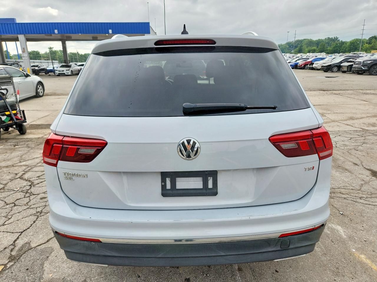 2018 Volkswagen Tiguan Se White vin: 3VV3B7AX9JM018380