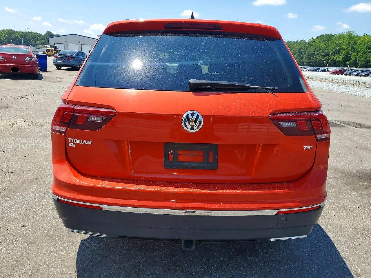 2018 Volkswagen Tiguan Se Оранжевый vin: 3VV3B7AX9JM089093