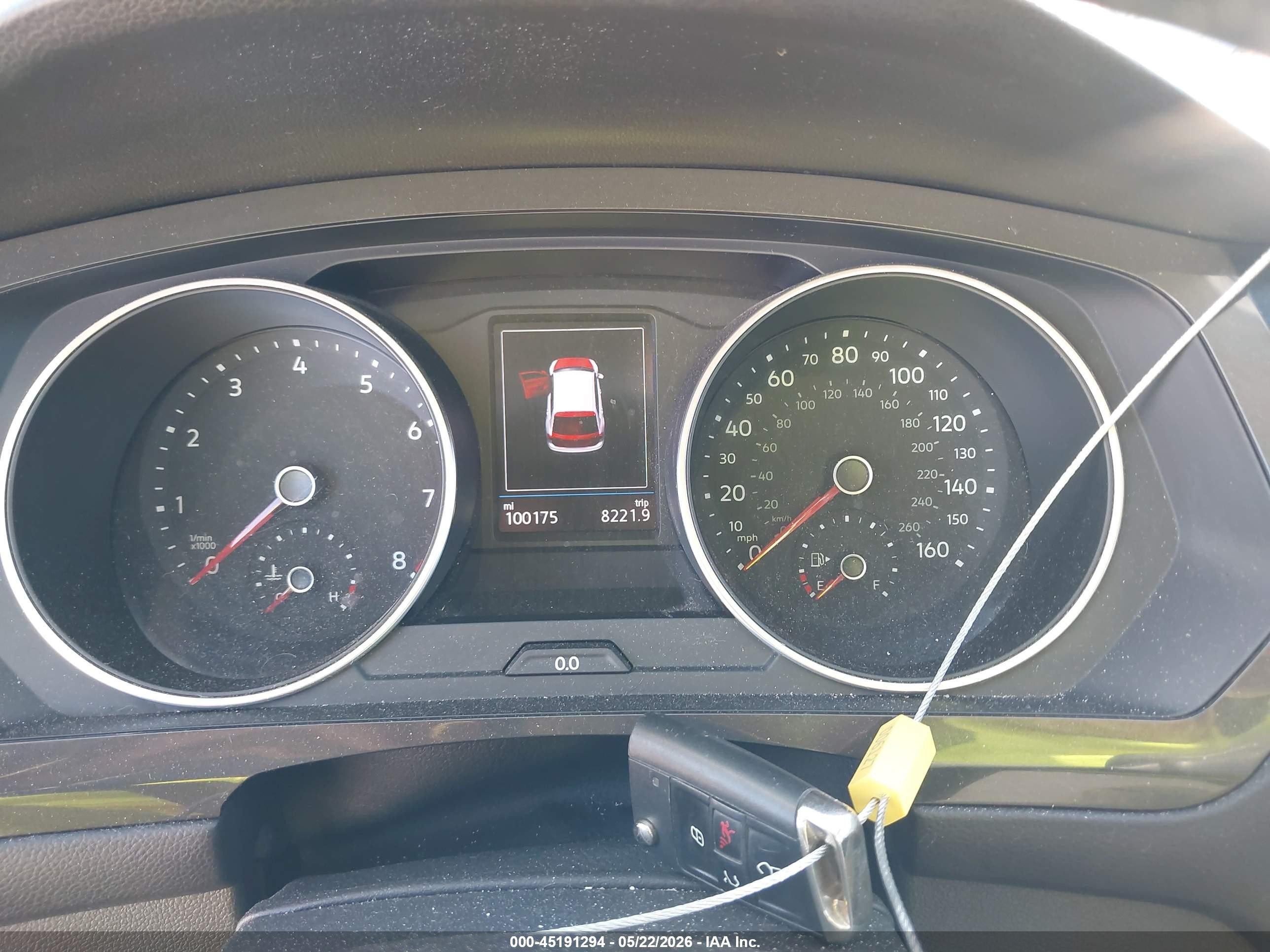 2019 Volkswagen Tiguan 2.0t Se/2.0t Sel/2.0t Sel R-line/2.0t Sel R-line Black White vin: 3VV3B7AX9KM073378