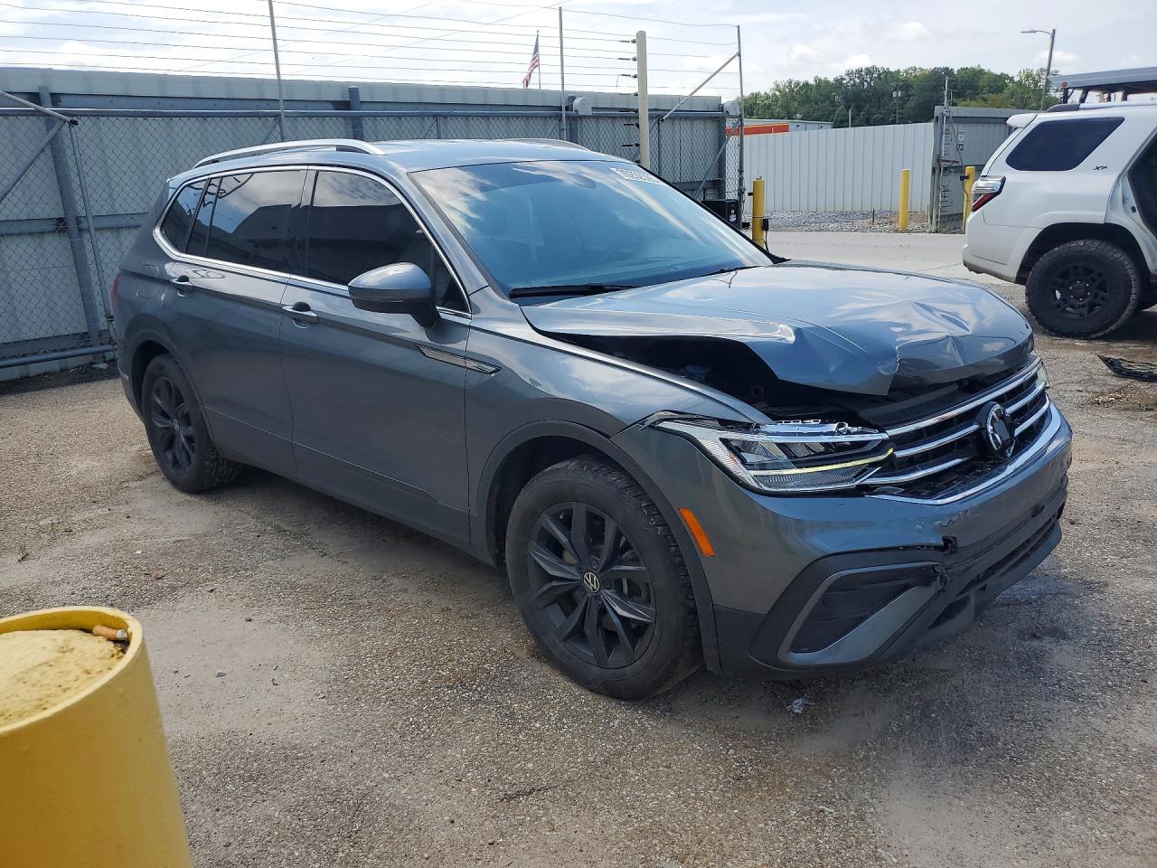 2024 Volkswagen Tiguan Se Gray vin: 3VV3B7AX9RM063931