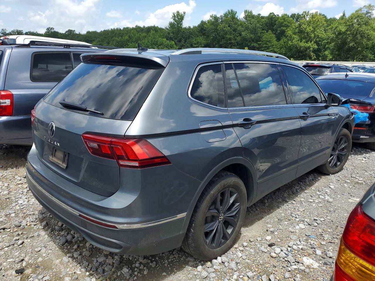2024 Volkswagen Tiguan Se Gray vin: 3VV3B7AX9RM063931