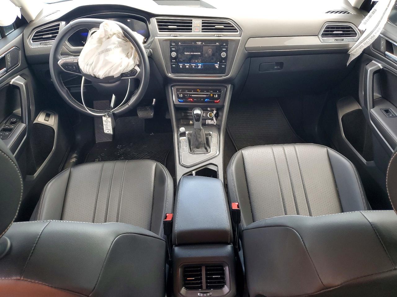 2024 Volkswagen Tiguan Se Gray vin: 3VV3B7AX9RM063931