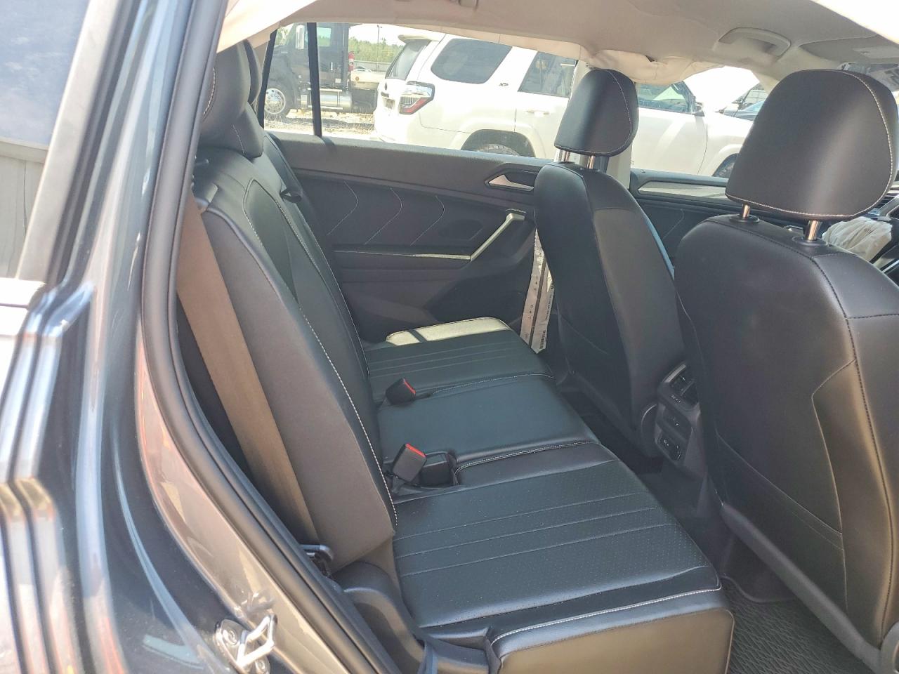2024 Volkswagen Tiguan Se Gray vin: 3VV3B7AX9RM063931