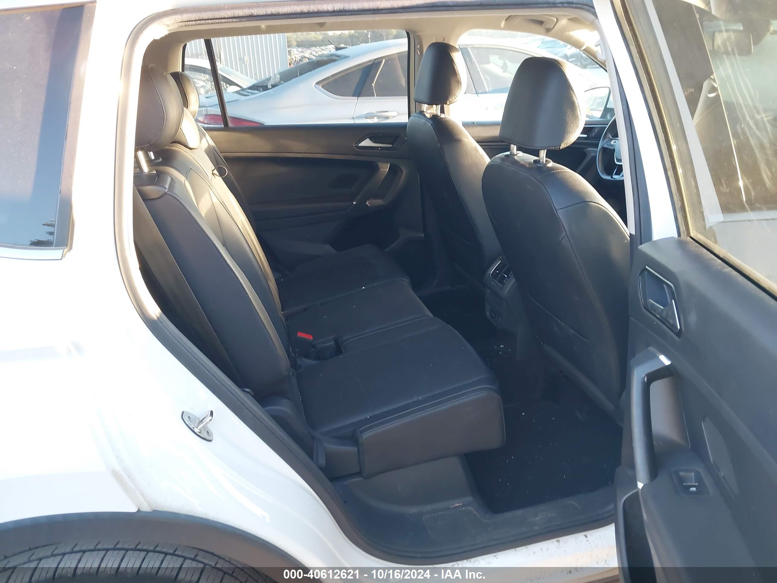 2018 Volkswagen Tiguan 2.0t Se/2.0t Sel White vin: 3VV3B7AXXJM190854