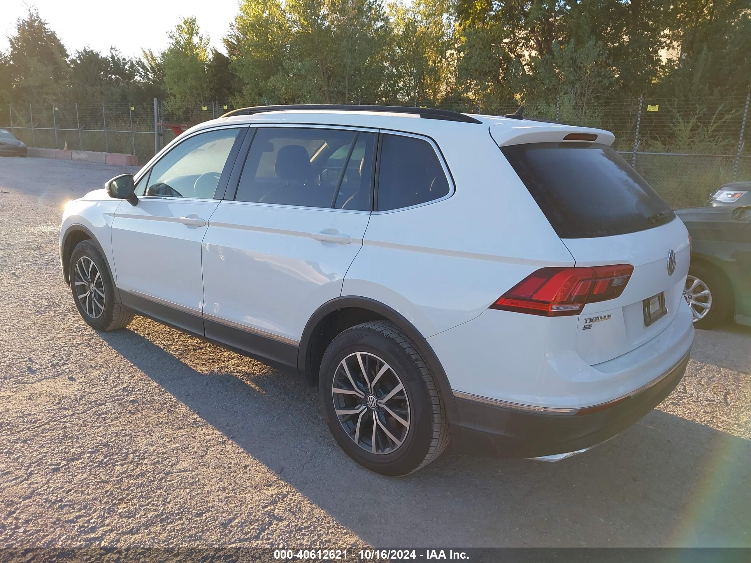 2018 Volkswagen Tiguan 2.0t Se/2.0t Sel White vin: 3VV3B7AXXJM190854