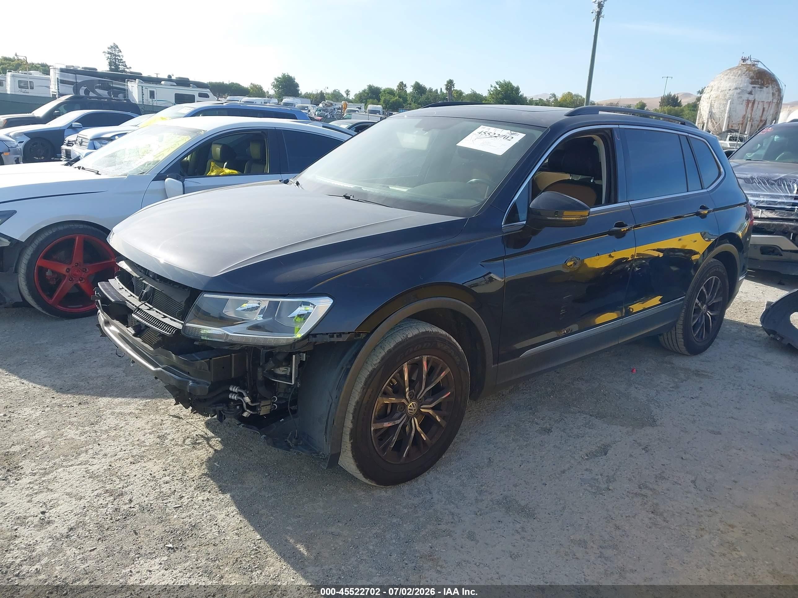 2018 Volkswagen Tiguan 2.0t Se/2.0t Sel Black vin: 3VV3B7AXXJM207300
