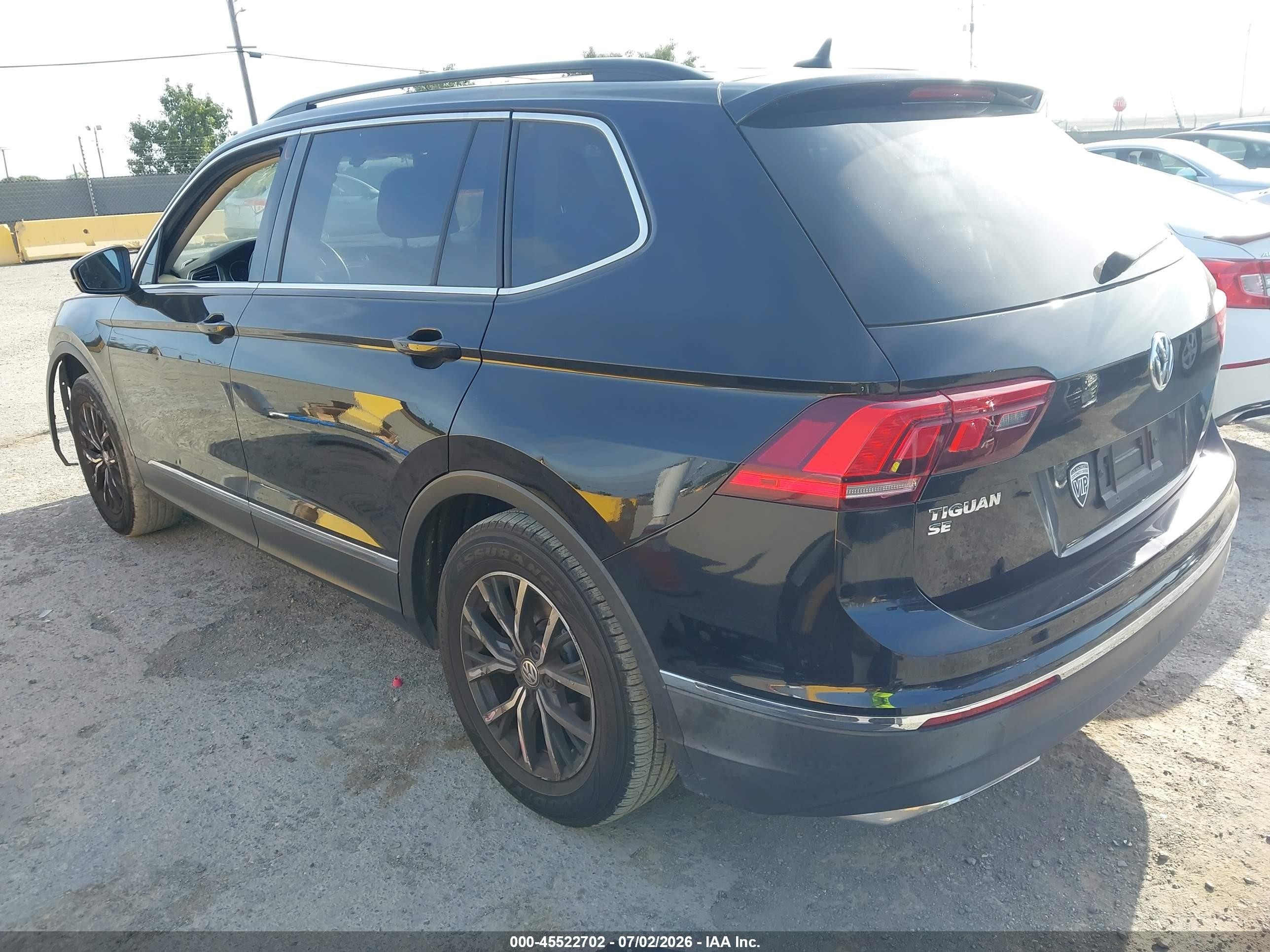 2018 Volkswagen Tiguan 2.0t Se/2.0t Sel Black vin: 3VV3B7AXXJM207300