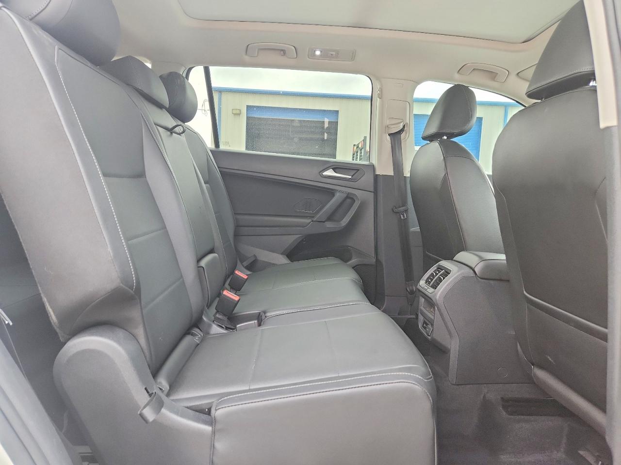 2019 Volkswagen Tiguan Se White vin: 3VV3B7AXXKM078735