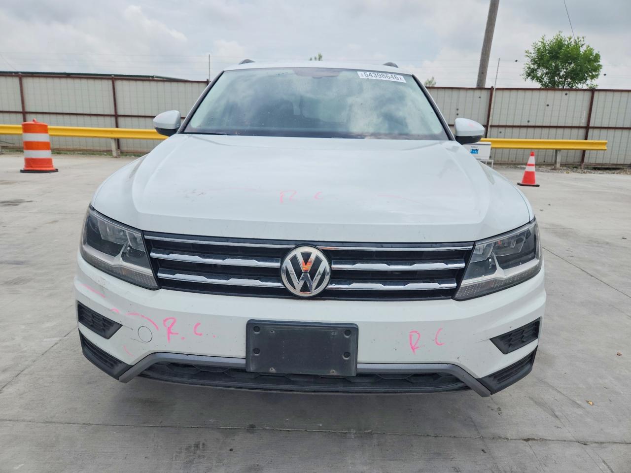2019 Volkswagen Tiguan Se White vin: 3VV3B7AXXKM078735