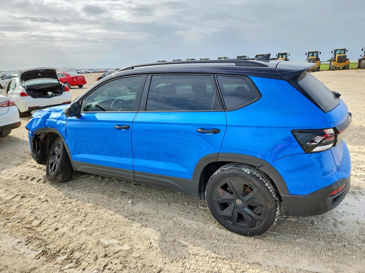 2025 Volkswagen Taos Se Black Blue vin: 3VV3C7B27SM007203