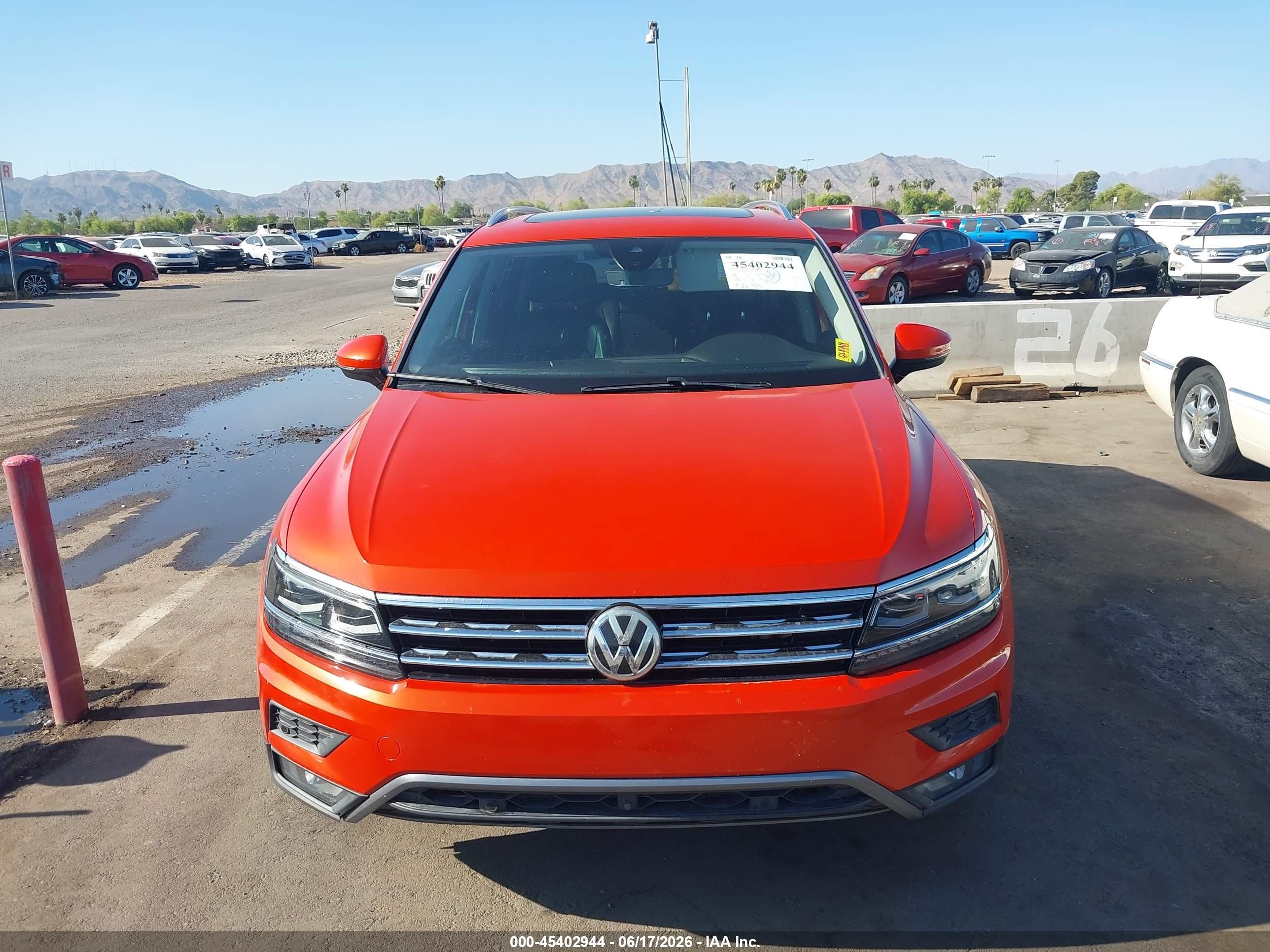 2019 Volkswagen Tiguan 2.0t Sel Premium/2.0t Sel Premium R-line Orange vin: 3VV4B7AX0KM039396
