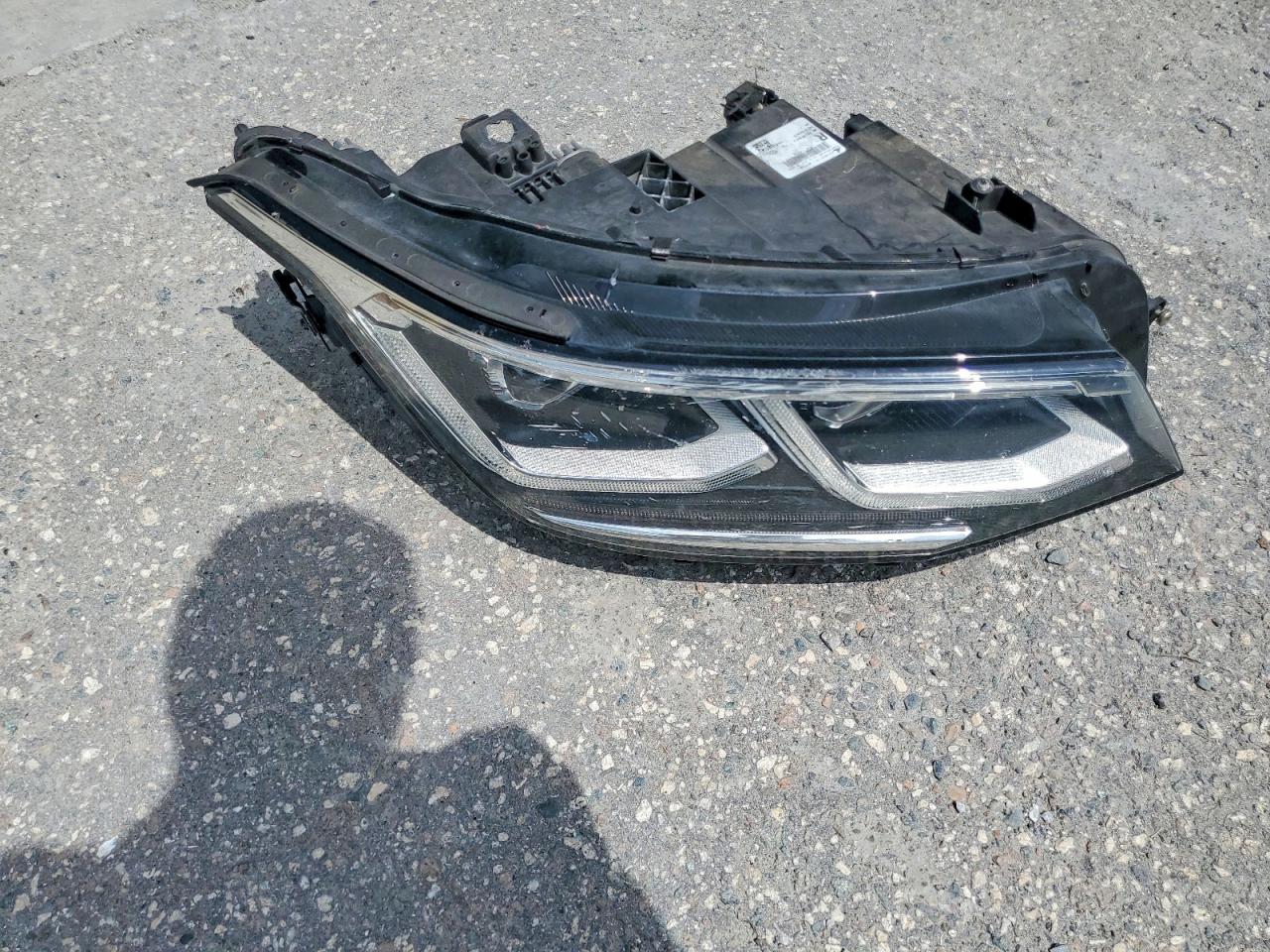 2024 Volkswagen Tiguan Sel R-line Black White vin: 3VV4B7AX2RM054069