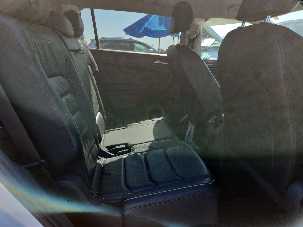 2018 Volkswagen Tiguan Sel Premium White vin: 3VV4B7AX7JM154995