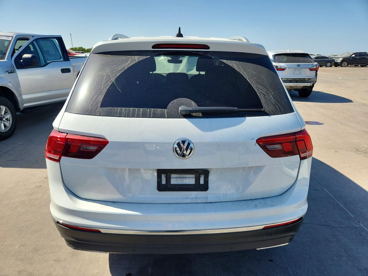 2018 Volkswagen Tiguan Sel Premium White vin: 3VV4B7AX7JM154995
