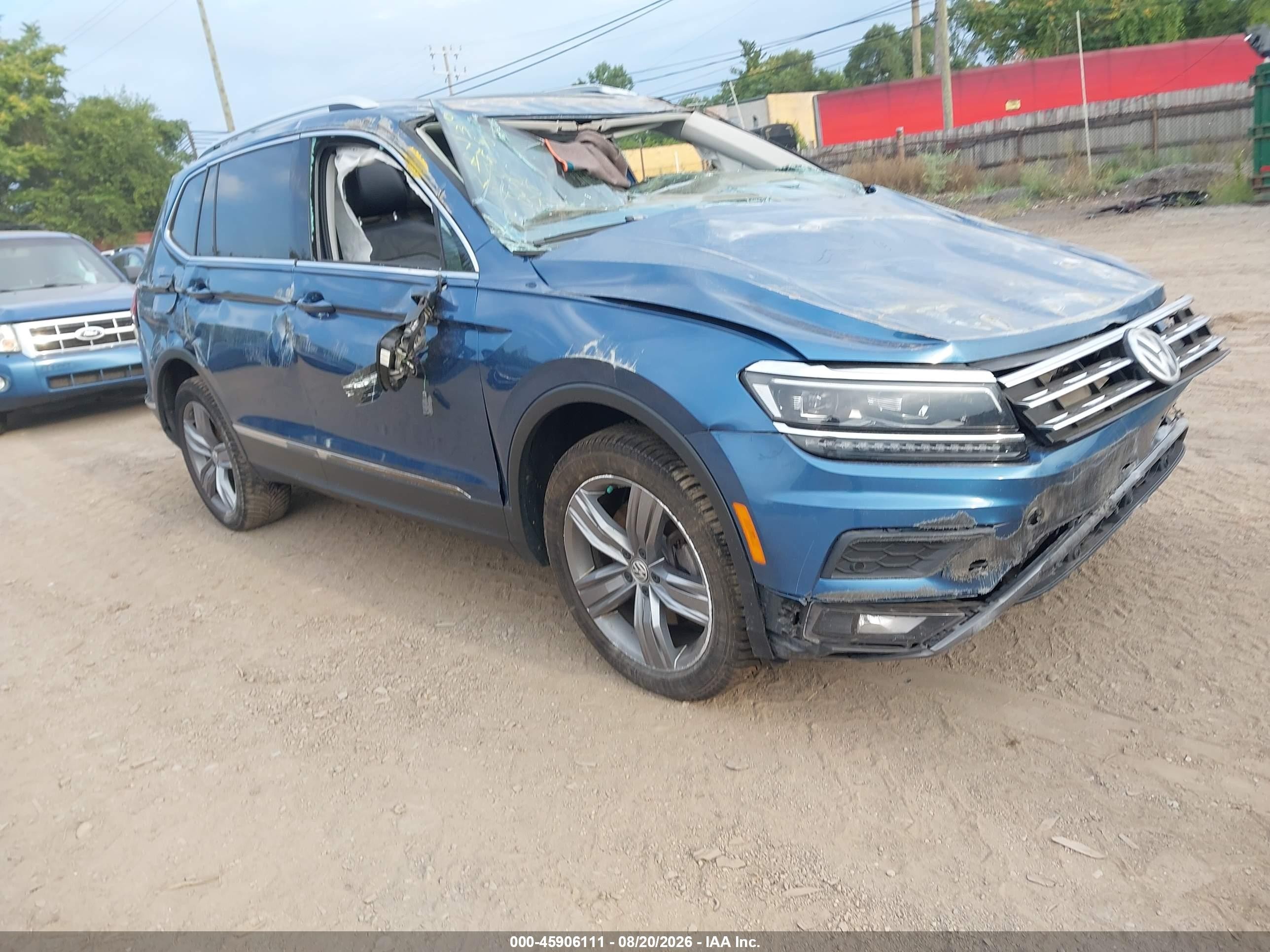 2018 Volkswagen Tiguan 2.0t Sel Premium Blue vin: 3VV4B7AX8JM196317
