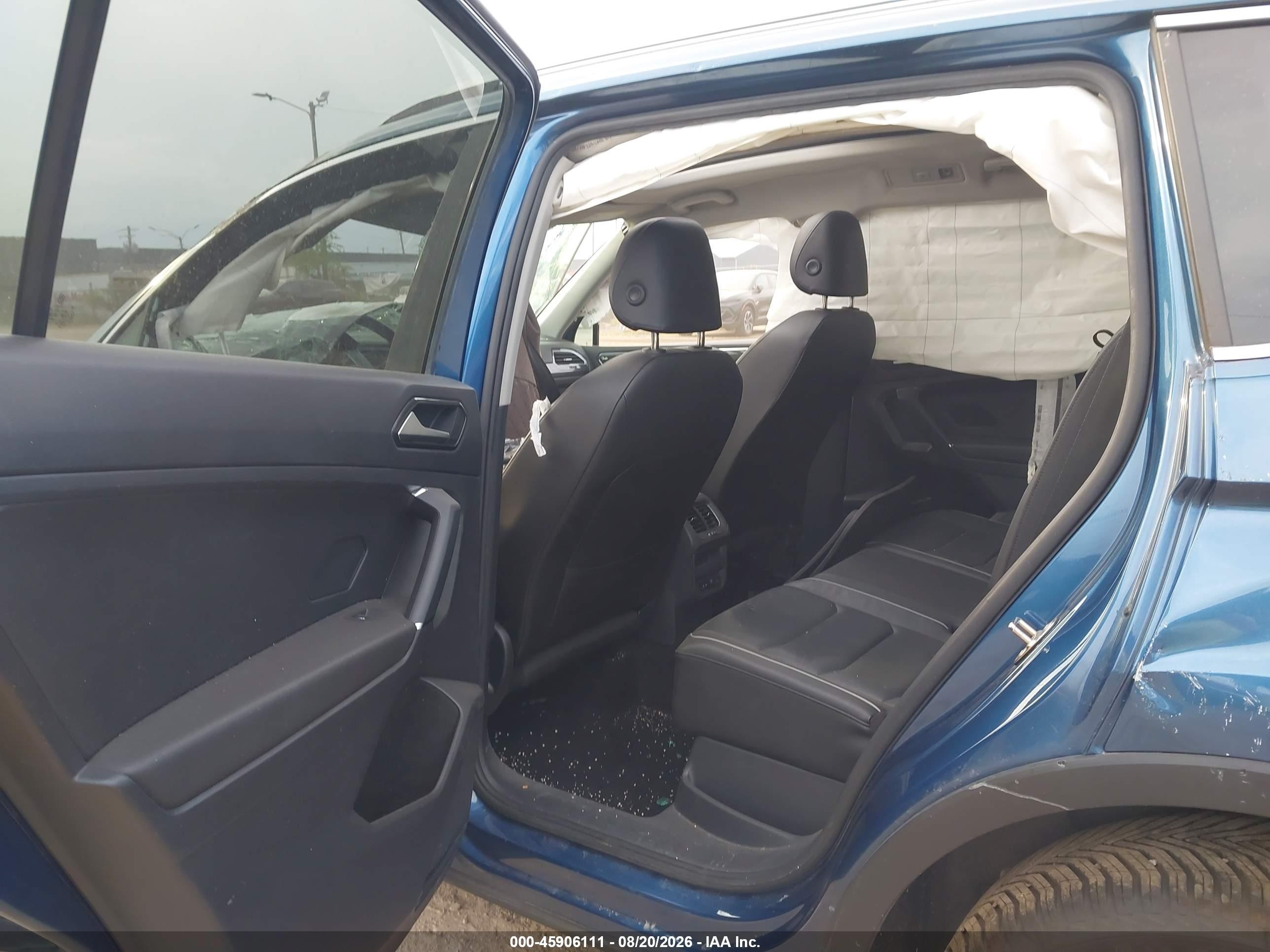 2018 Volkswagen Tiguan 2.0t Sel Premium Blue vin: 3VV4B7AX8JM196317