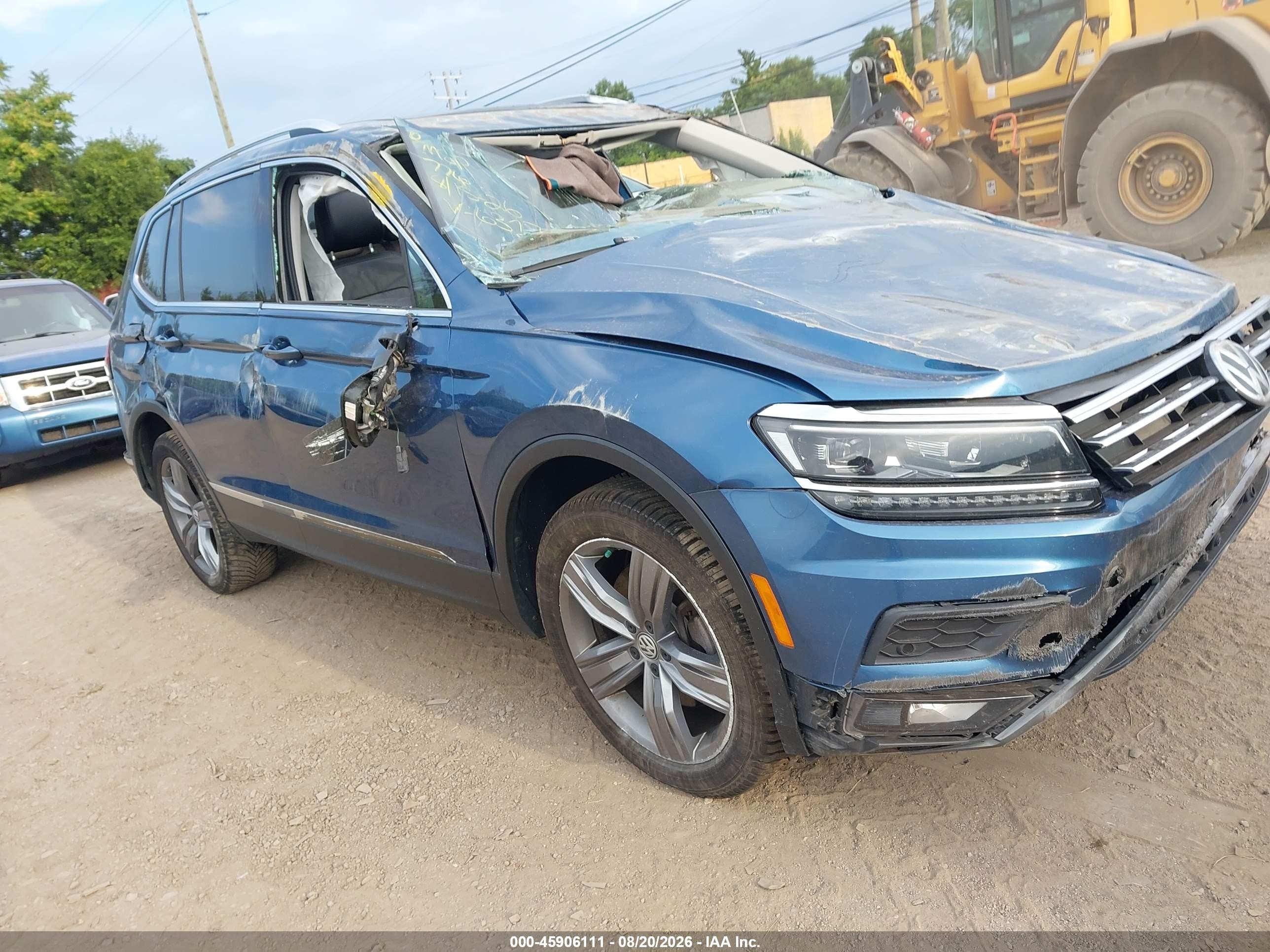 2018 Volkswagen Tiguan 2.0t Sel Premium Blue vin: 3VV4B7AX8JM196317