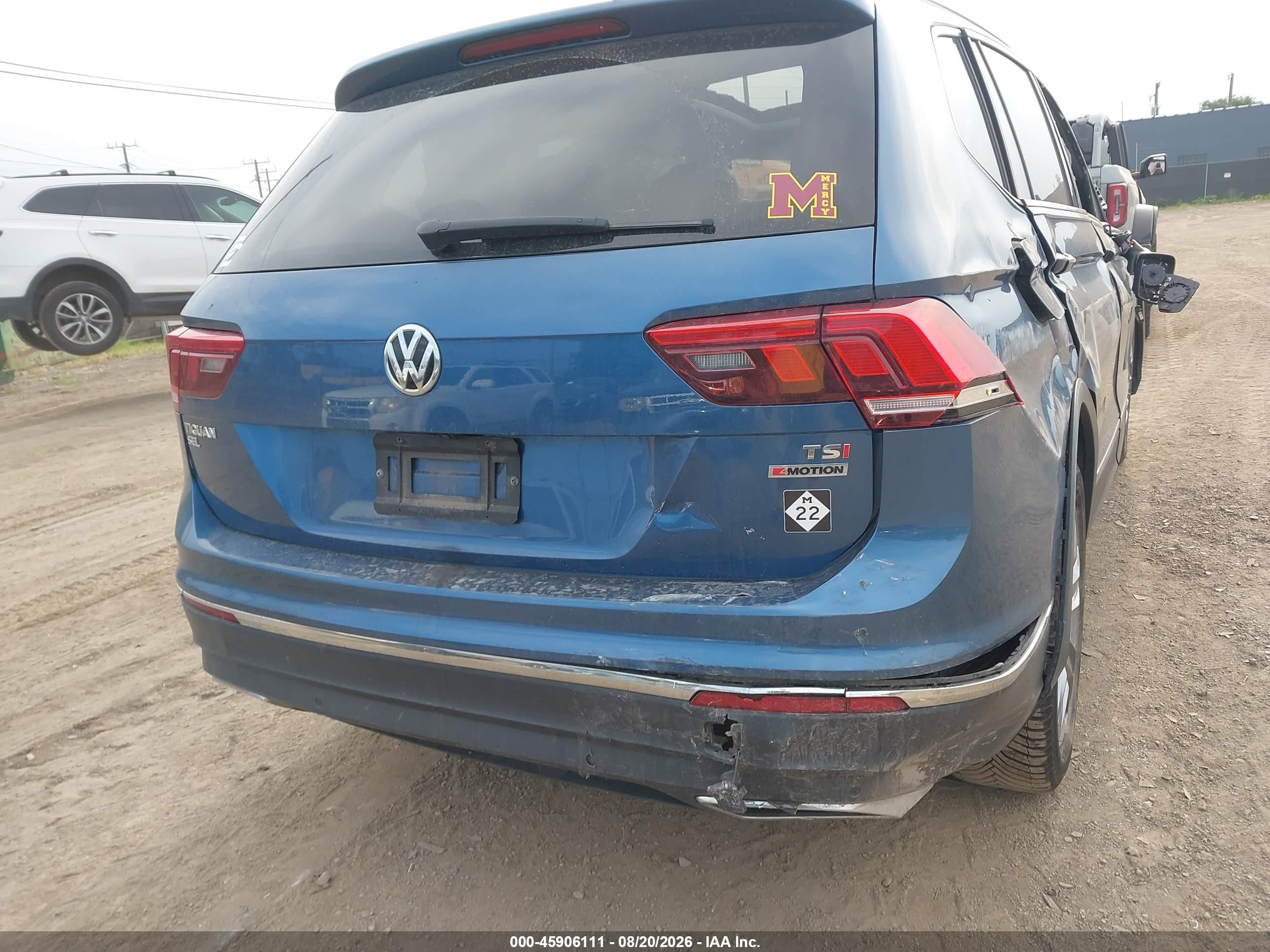 2018 Volkswagen Tiguan 2.0t Sel Premium Blue vin: 3VV4B7AX8JM196317