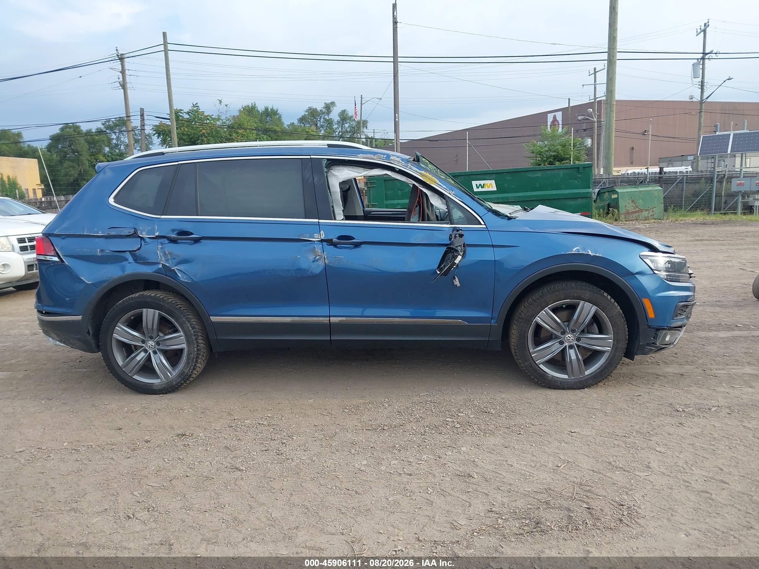 2018 Volkswagen Tiguan 2.0t Sel Premium Blue vin: 3VV4B7AX8JM196317
