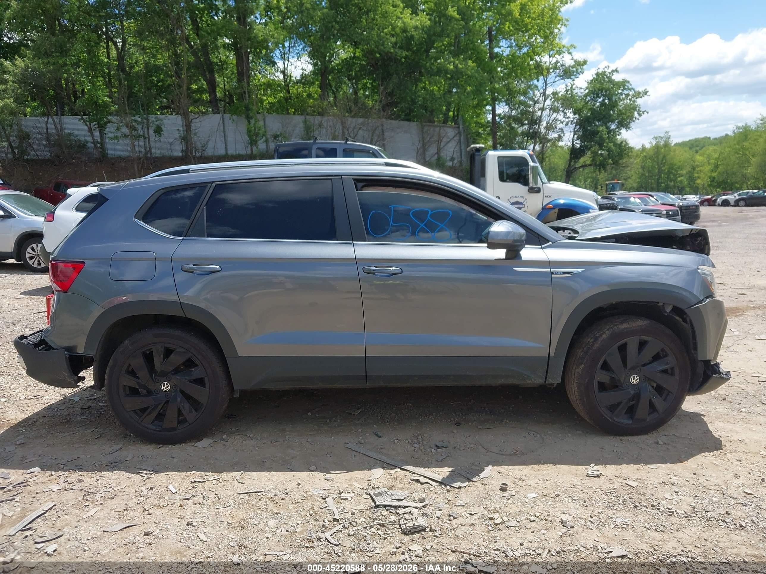 2024 Volkswagen Taos 1.5t Sel Gray vin: 3VV4X7B20RM034794