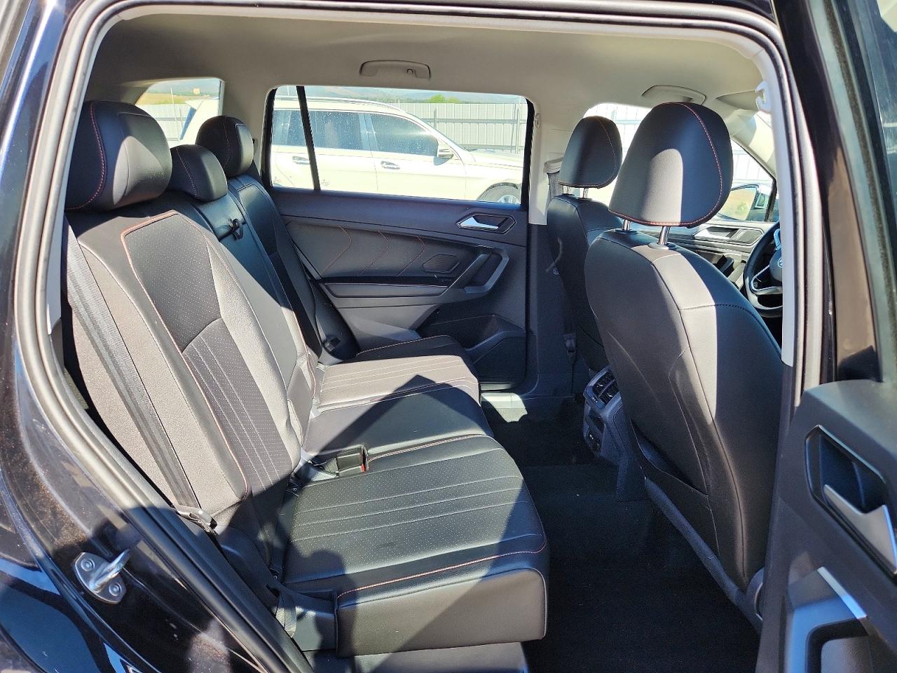 2024 Volkswagen Tiguan Wolfsburg Black vin: 3VV5B7AX0RM227480