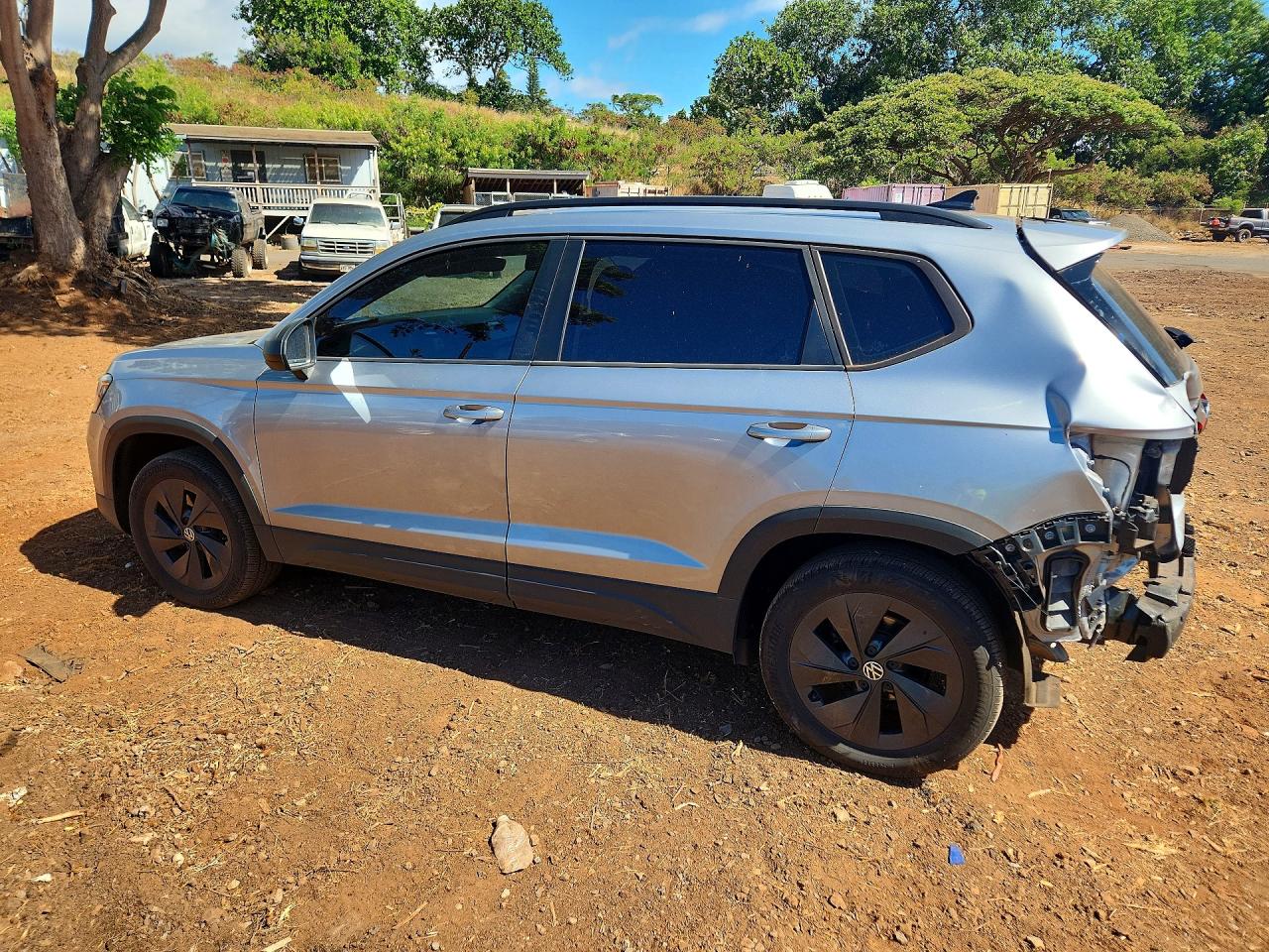 2025 Volkswagen Taos Silver vin: 3VV5C7B27SM012443