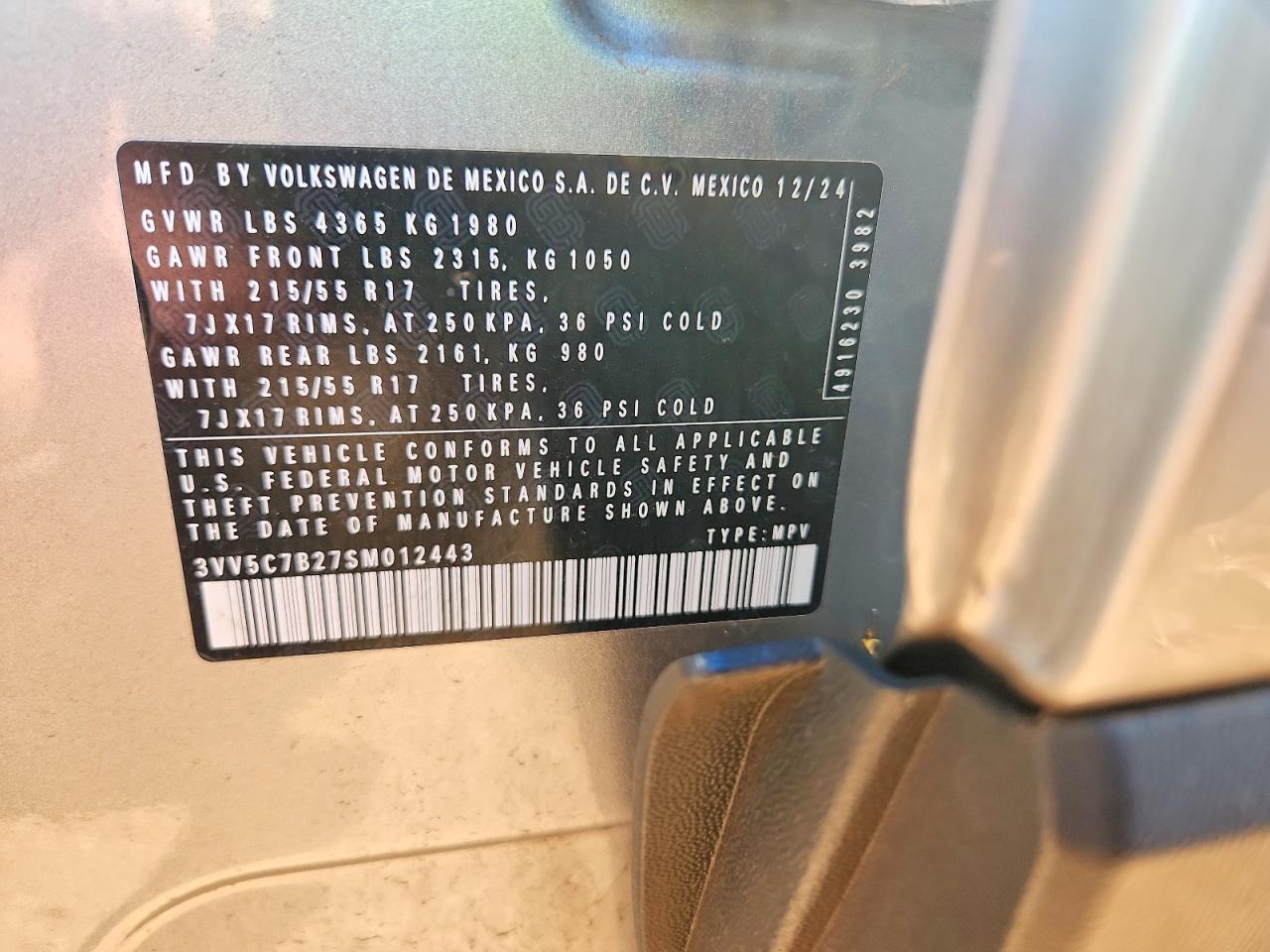 2025 Volkswagen Taos Silver vin: 3VV5C7B27SM012443
