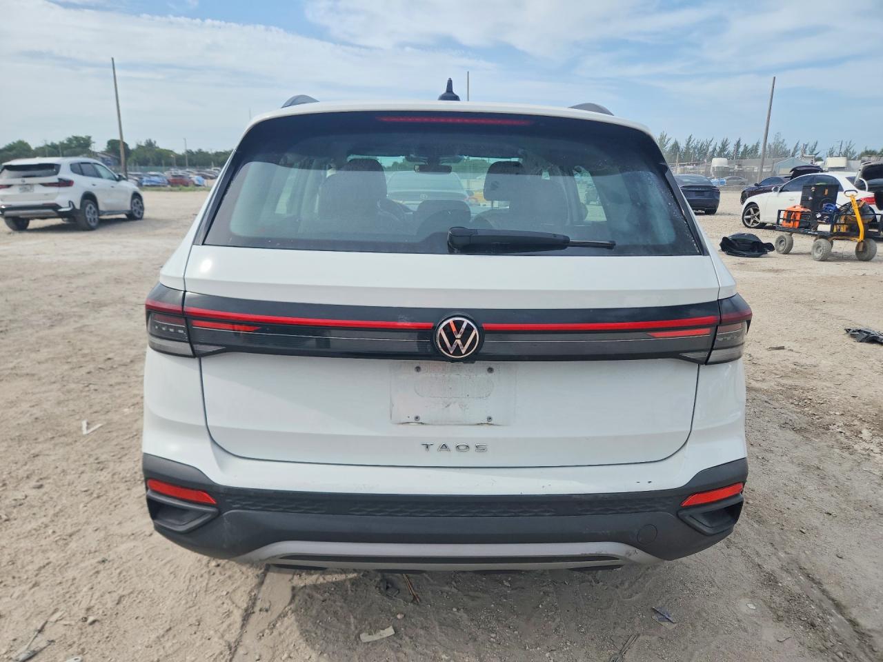2026 Volkswagen Taos S White vin: 3VV5C7B27TM000178