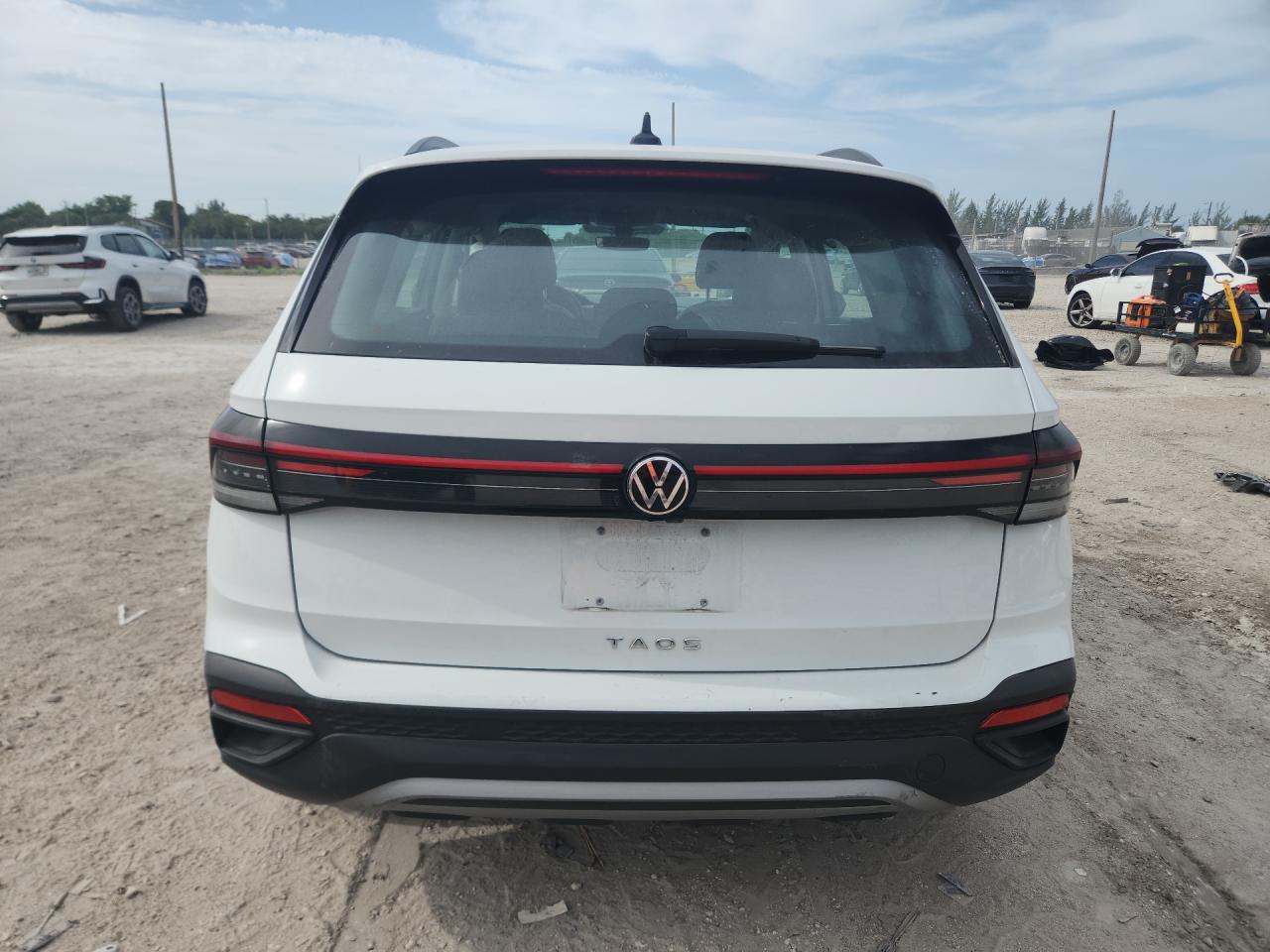 2026 Volkswagen Taos S White vin: 3VV5C7B27TM000178 Damage: Rear Bumper, Chipped, 4