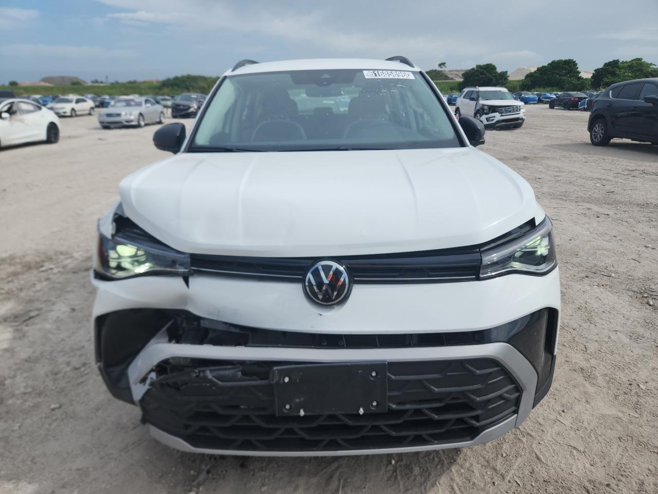 2026 Volkswagen Taos S White vin: 3VV5C7B27TM000178 Damage: Grille, Broken, Replacement Required