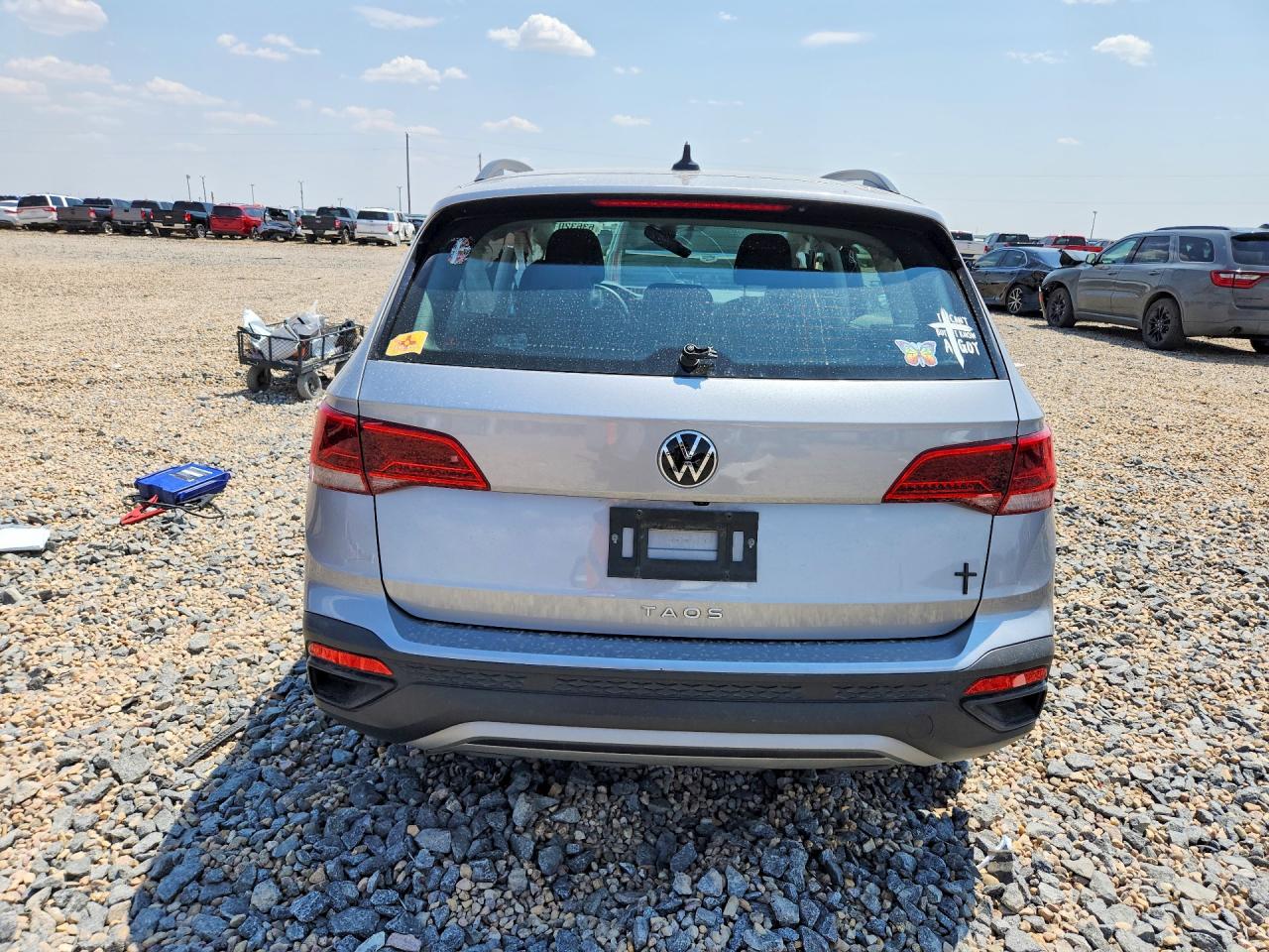 2024 Volkswagen Taos S Silver vin: 3VV5X7B21RM116392