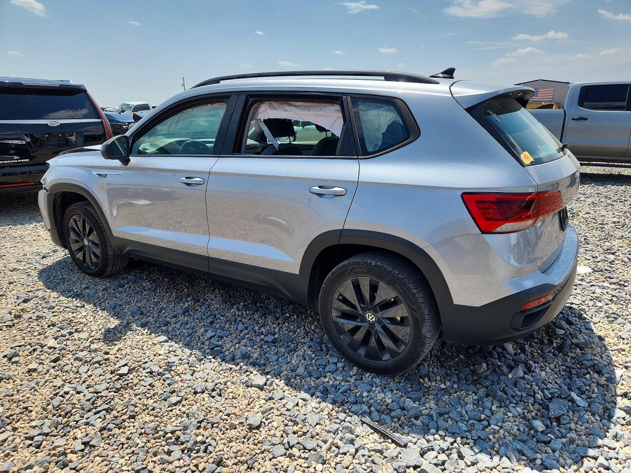 2024 Volkswagen Taos S Silver vin: 3VV5X7B21RM116392