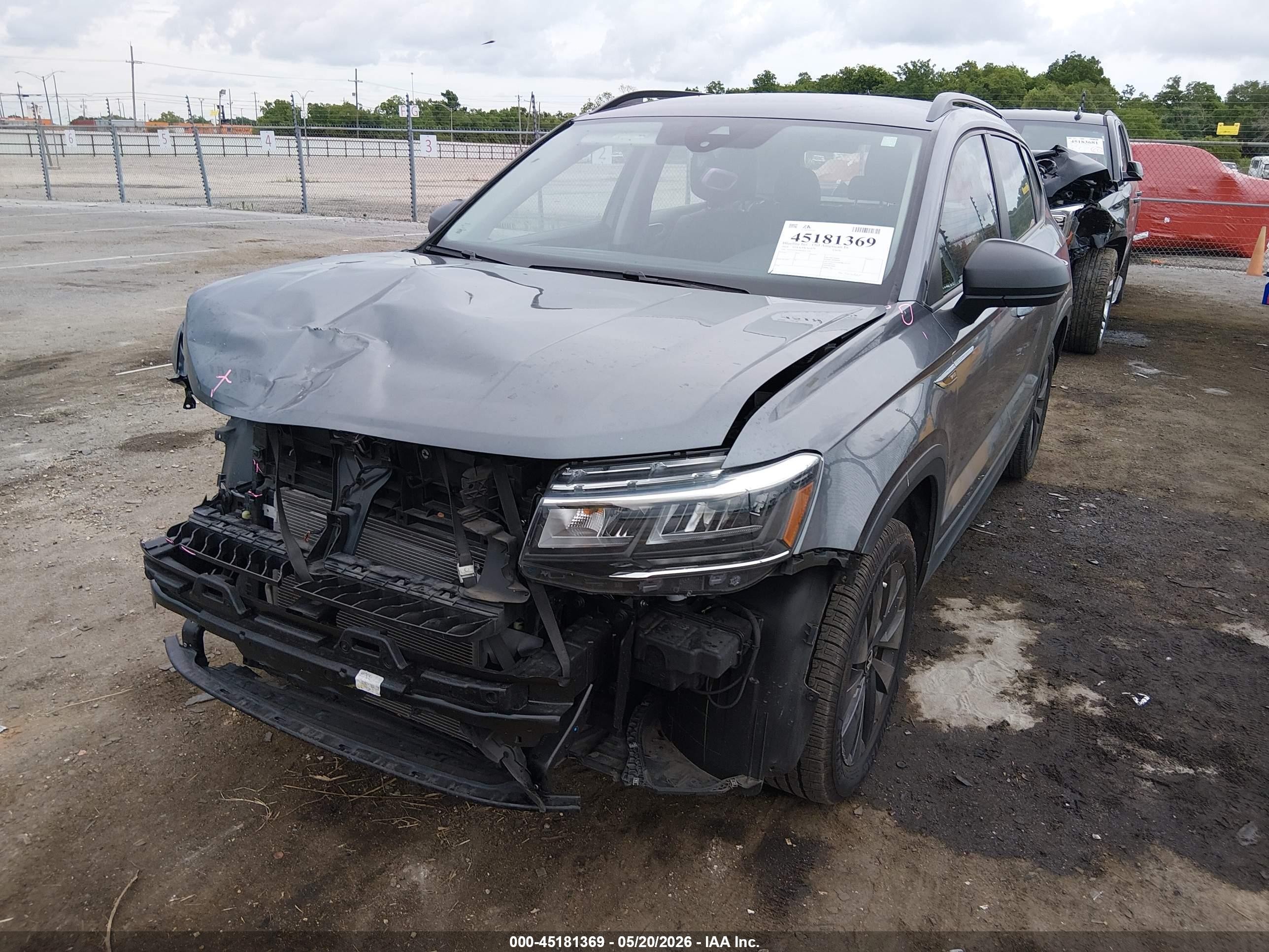 2024 Volkswagen Taos 1.5t S Серый vin: 3VV5X7B24RM047195